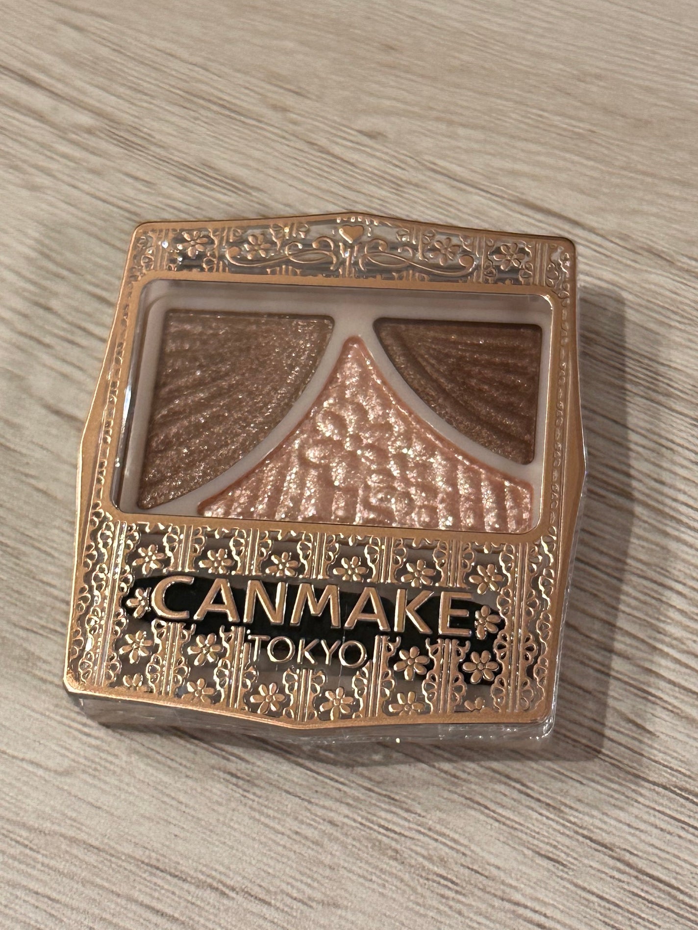 ジューシーピュアアイズ/キャンメイク/アイシャドウパレットを使ったクチコミ(1枚目)