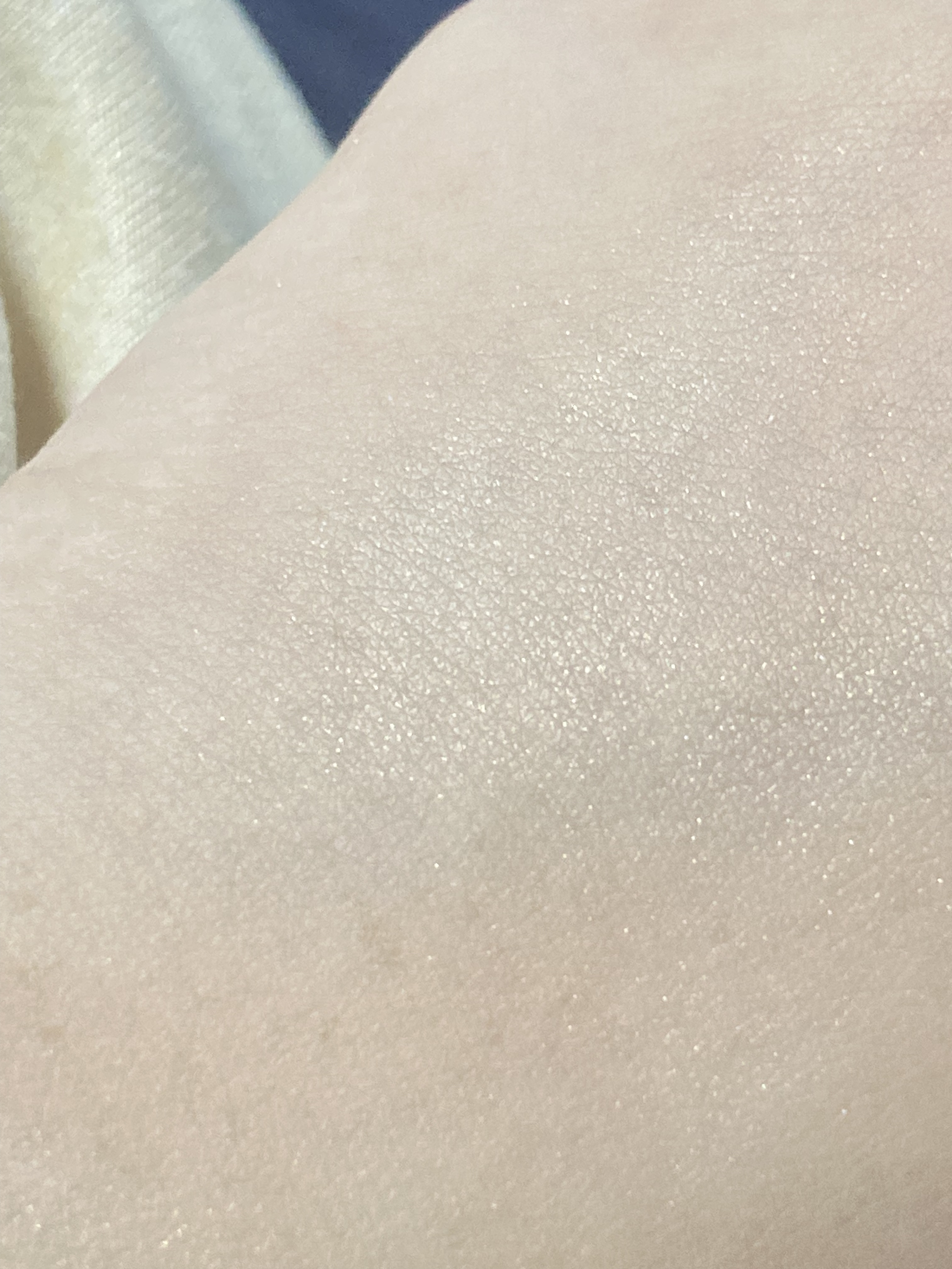 ダイソー×IT GIRL アイシャドウ/DAISO/単色アイシャドウを使ったクチコミ（3枚目）