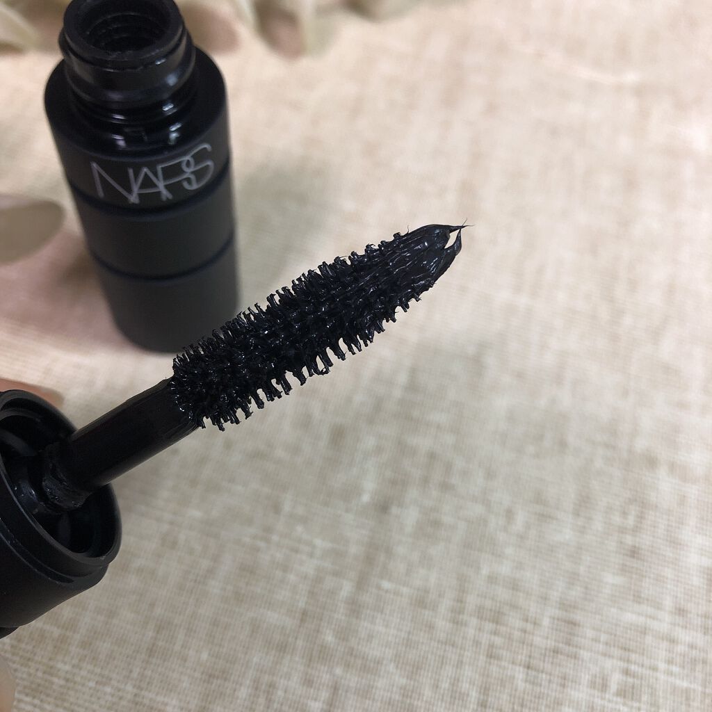 クライマックス エクストリーム マスカラ ミニサイズ/NARS/マスカラを使ったクチコミ（2枚目）