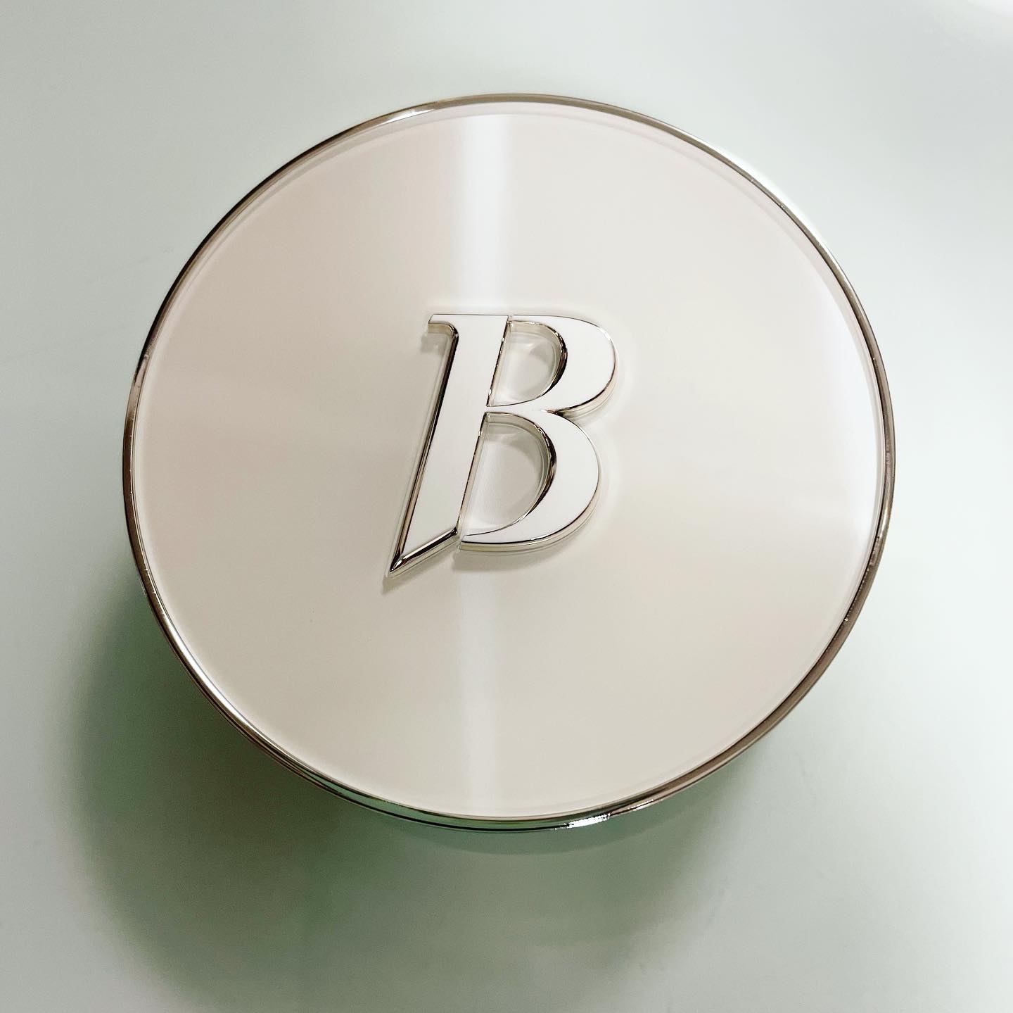 カバーリシャス アルティメット ホワイトクッション/BANILA CO/クッションファンデーションを使ったクチコミ（2枚目）