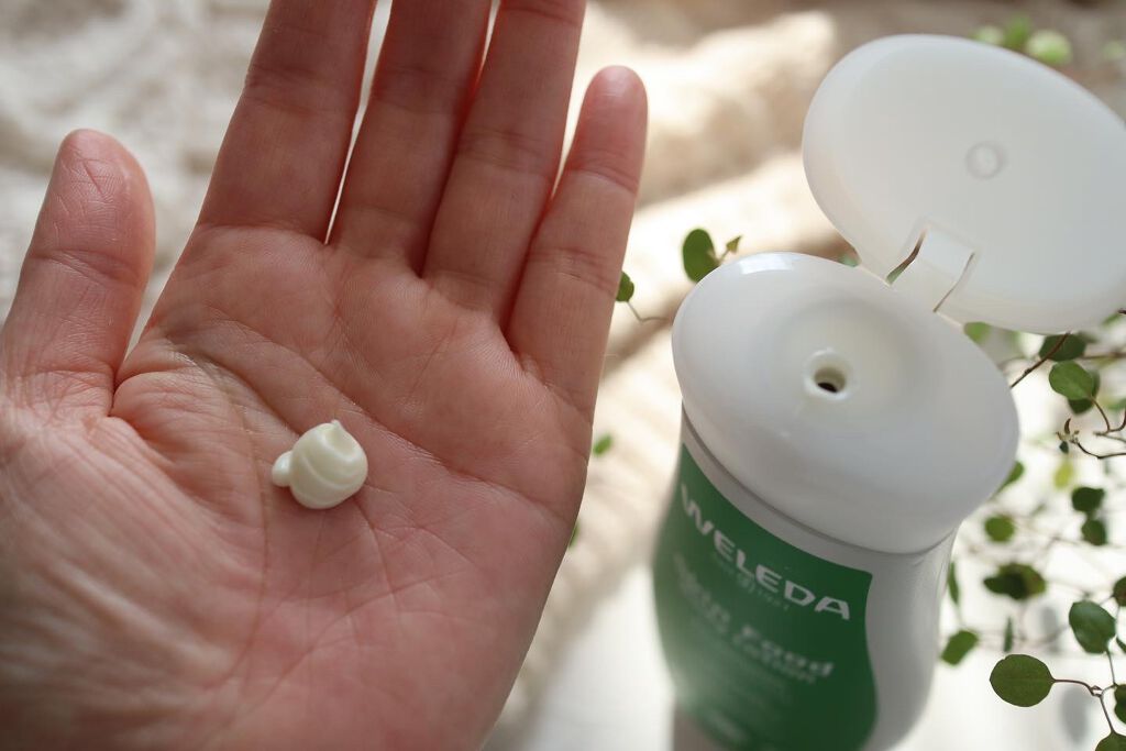 スキンフード  75mL/WELEDA/ボディクリームを使ったクチコミ（3枚目）