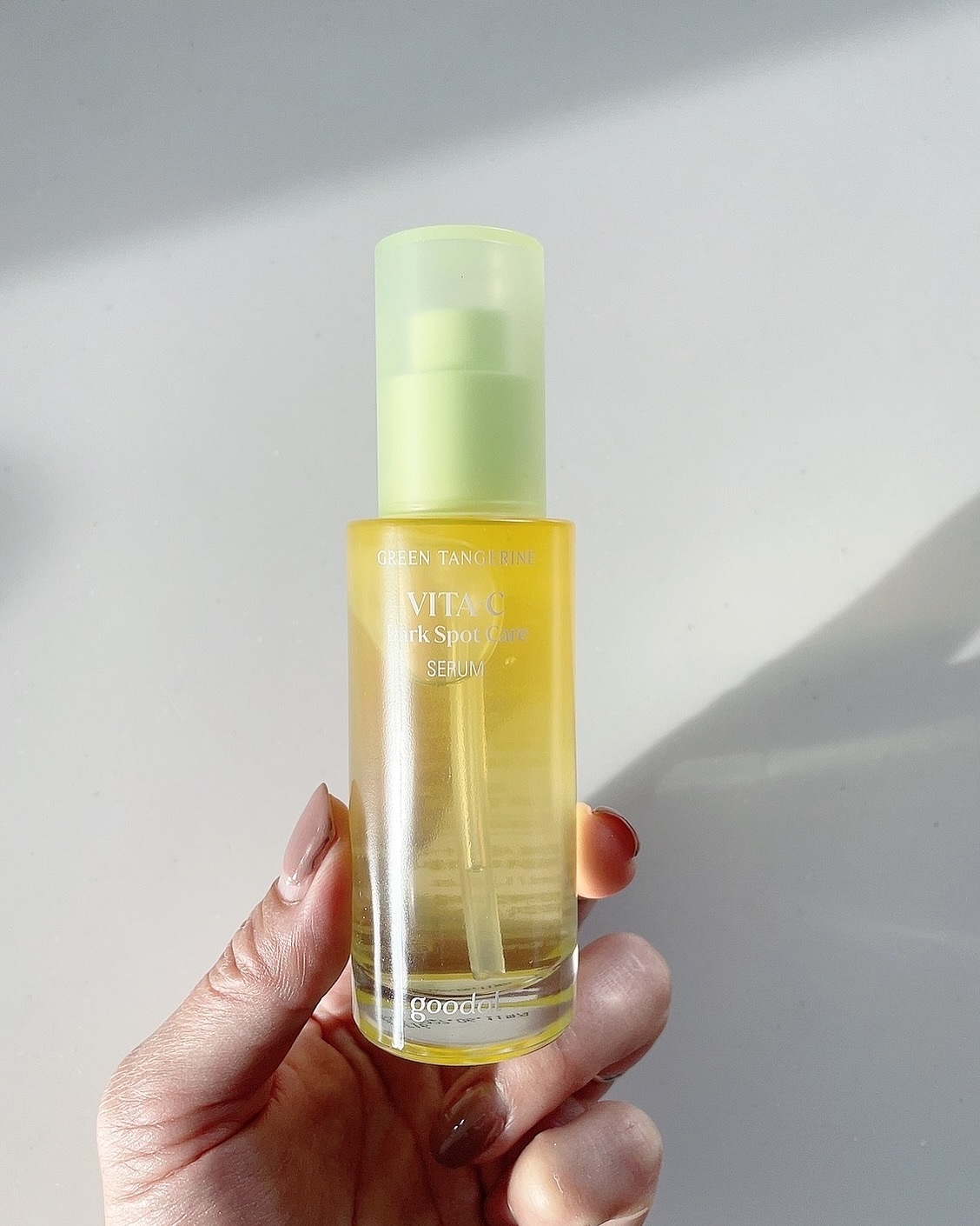 グリーンタンジェリン ビタC ダークスポットケアセラム/goodal/美容液を使ったクチコミ（2枚目）