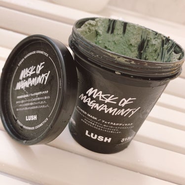 
LUSH パワーマスク

リピ買い商品❤️


ミントと小豆で
清涼感が気持ちいい！！



ザラザラ毛穴のケアに顔に使用☺️🌱


SPもあるけどよりスッキリしたいので
私はこっちが好き💕



#