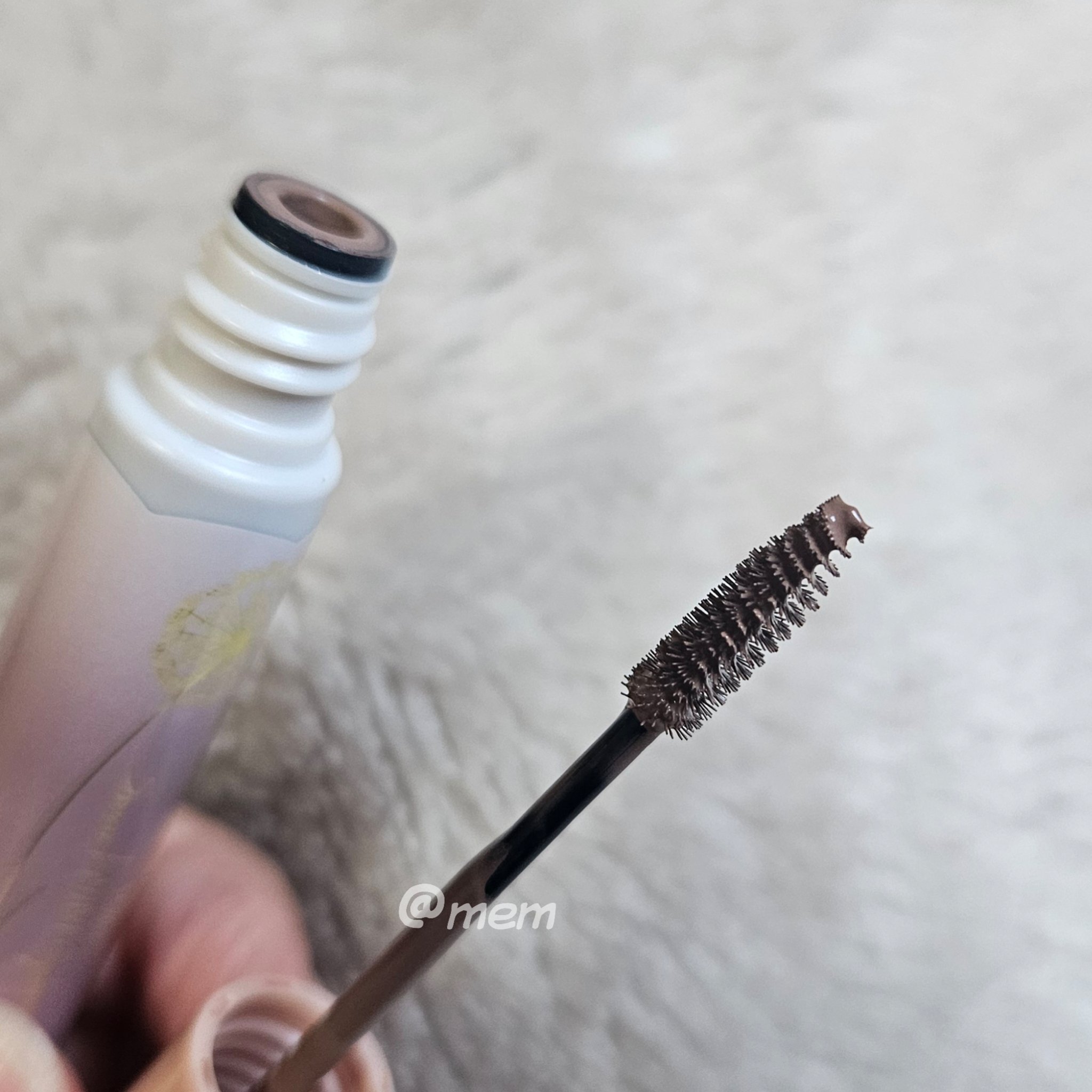 スマートミニアイブロウカラー 03 さくらブラウン/キャンメイク/眉マスカラを使ったクチコミ（3枚目）