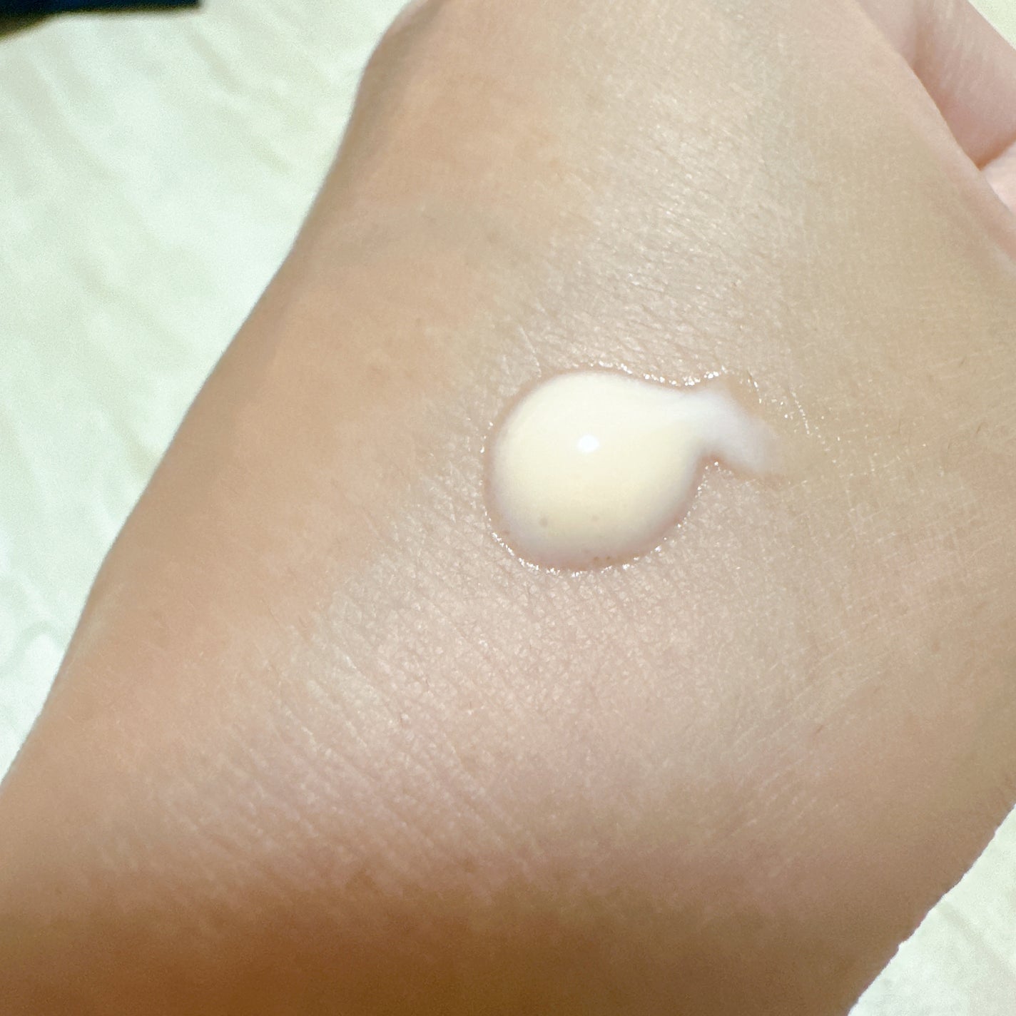 UVモイストデイセラム/SKIN POT/日焼け止めローションを使ったクチコミ(5枚目)