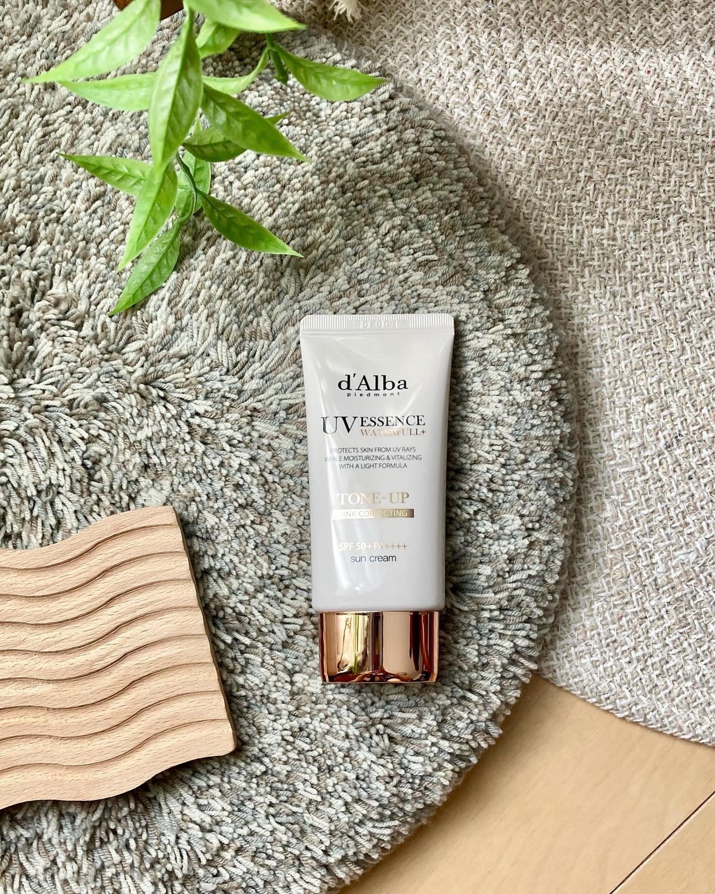 ウォータフルトーンアップサンクリーム/ダルバ/日焼け止めクリームを使ったクチコミ(1枚目)