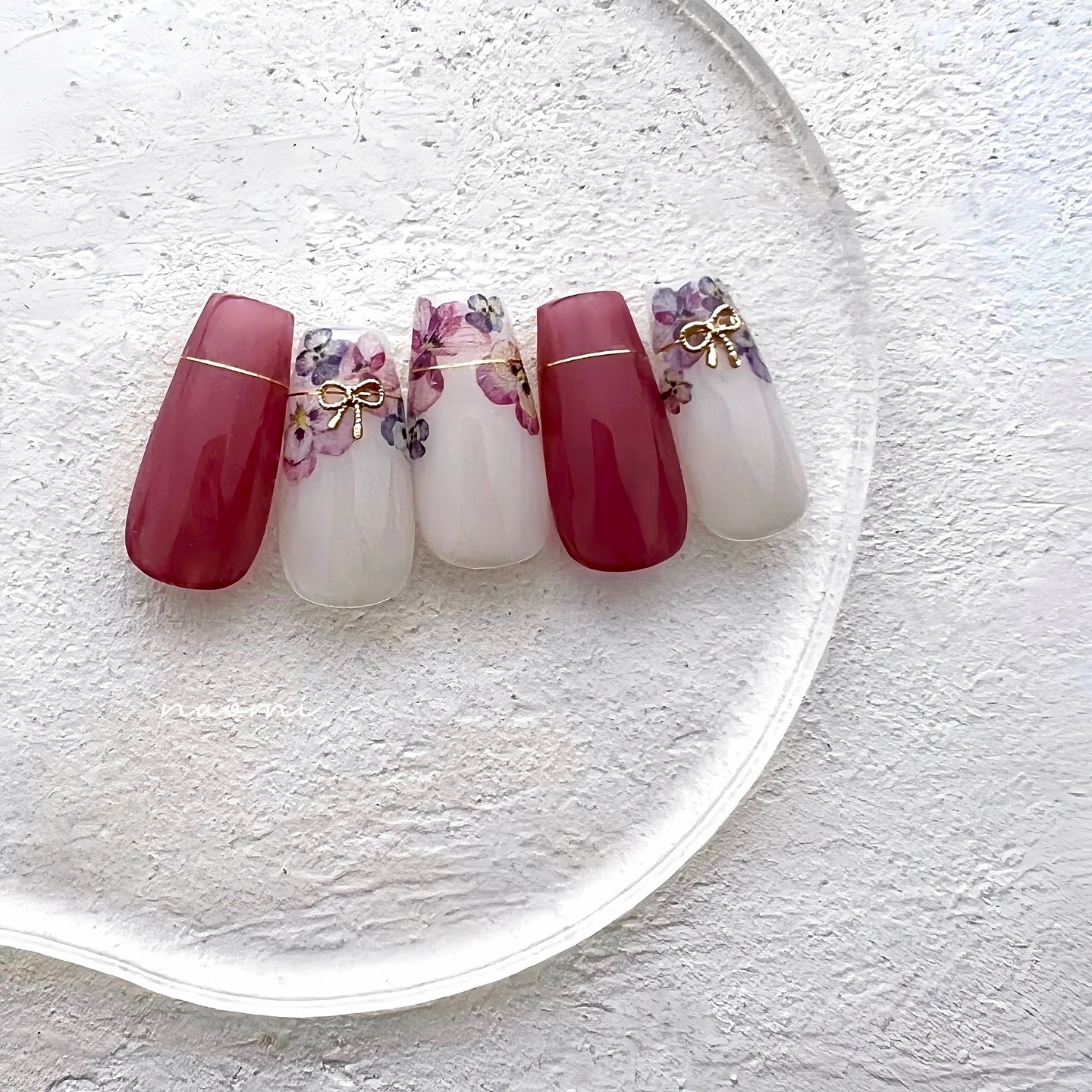 #フラワーネイル,#パンジーネイル,#フレンチネイル,#りぼんネイル,#ネイル,#ラインネイル,#秋ネイル,#フラワーフレンチネイル,#大人可愛いネイルのネイルデザイン