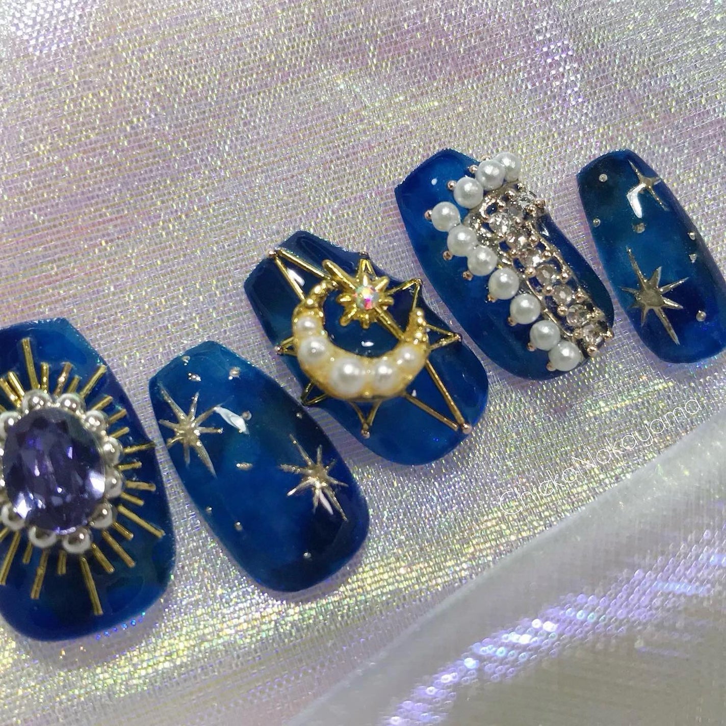 なかやまちえこ on LIPS 「TOKYONEILEXPOonline2021⠀クラスルームオ..」(1枚目)