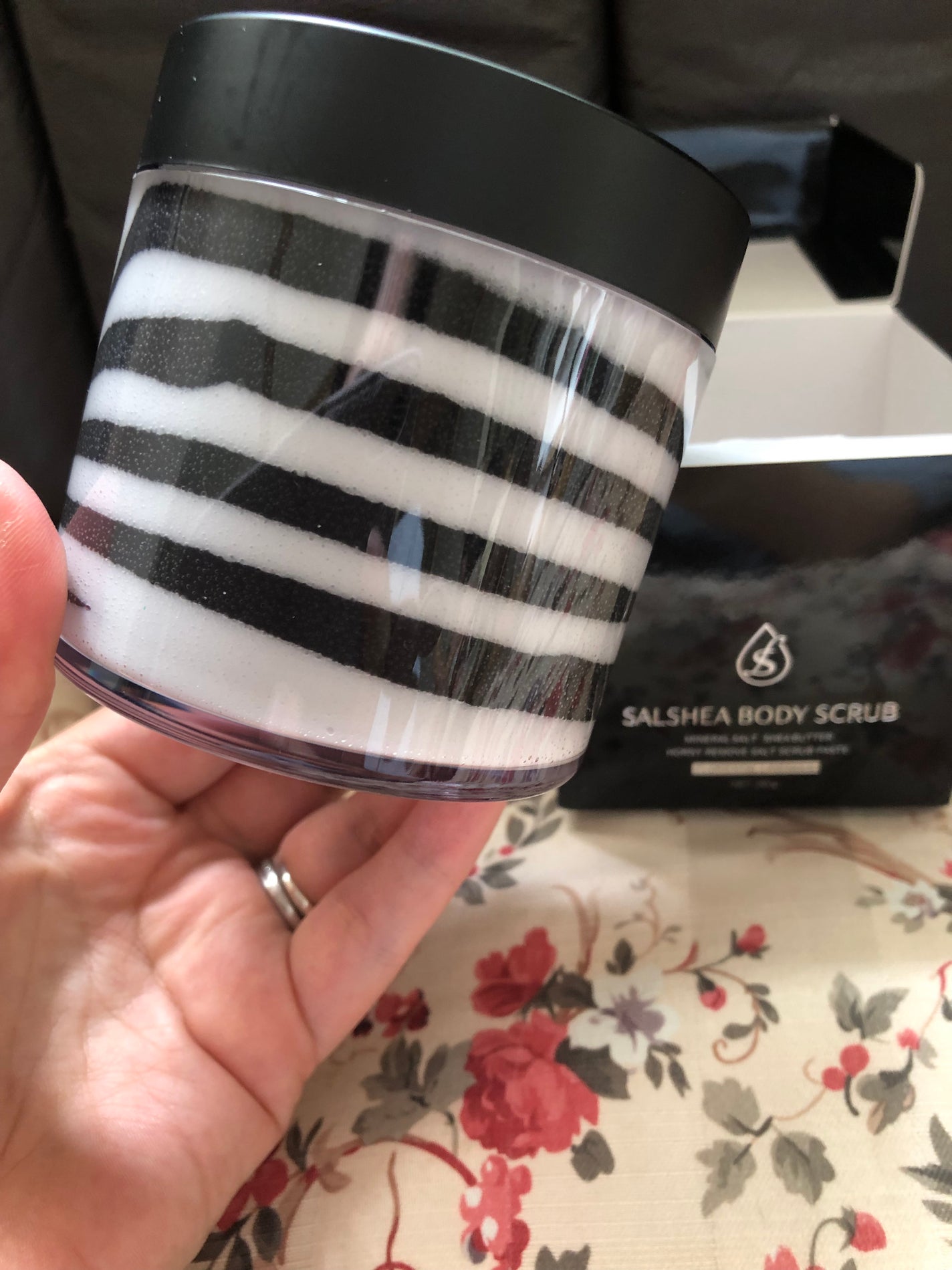 ソルシアボディスクラブ/fonskin/ボディスクラブを使ったクチコミ(2枚目)