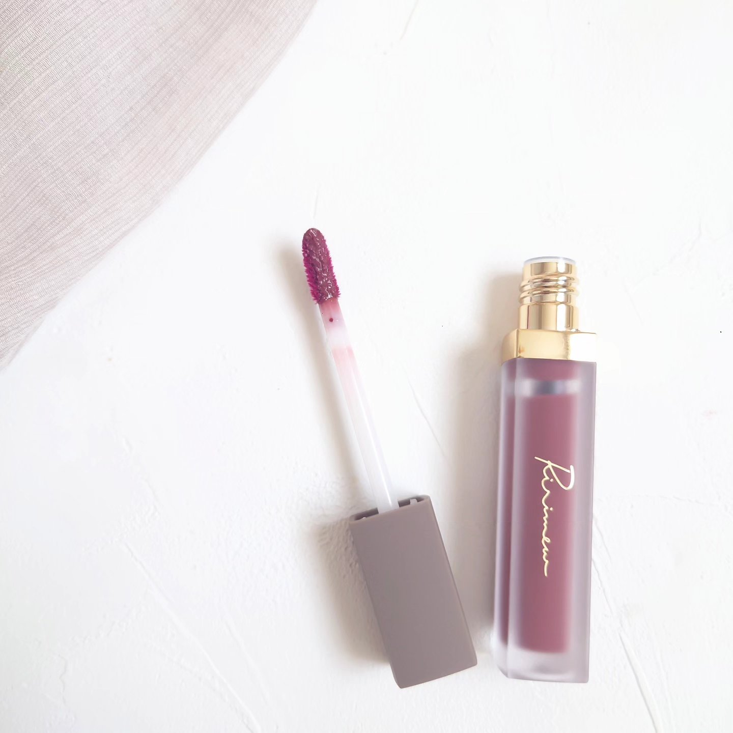 センシュアルフィックスティント 07 フィグシロップ/Ririmew/リップティントを使ったクチコミ（2枚目）