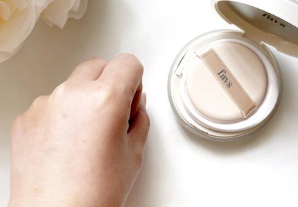 カーミンググロウアップクッションファンデーション/favs/リキッドファンデーションを使ったクチコミ(2枚目)