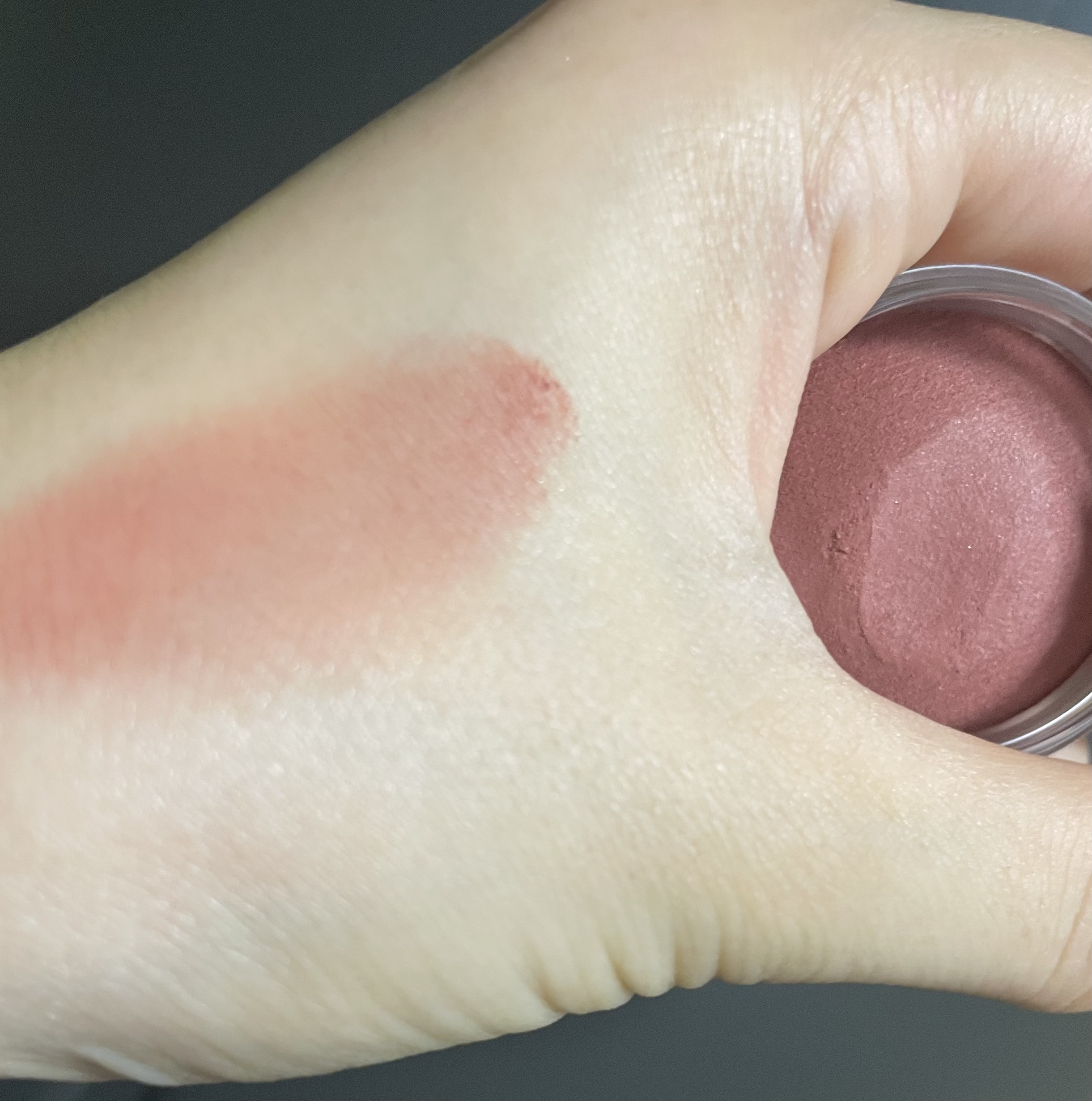 アイグロウジェム スキンシャドウ 21M retro noble/DECORTÉ/ジェル・クリームアイシャドウを使ったクチコミ（2枚目）