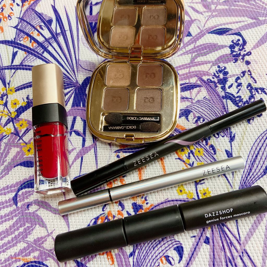 フェリンアイズ インテンスアイシャドウ クアッド/DOLCE&GABBANA BEAUTY/アイシャドウパレットを使ったクチコミ（2枚目）