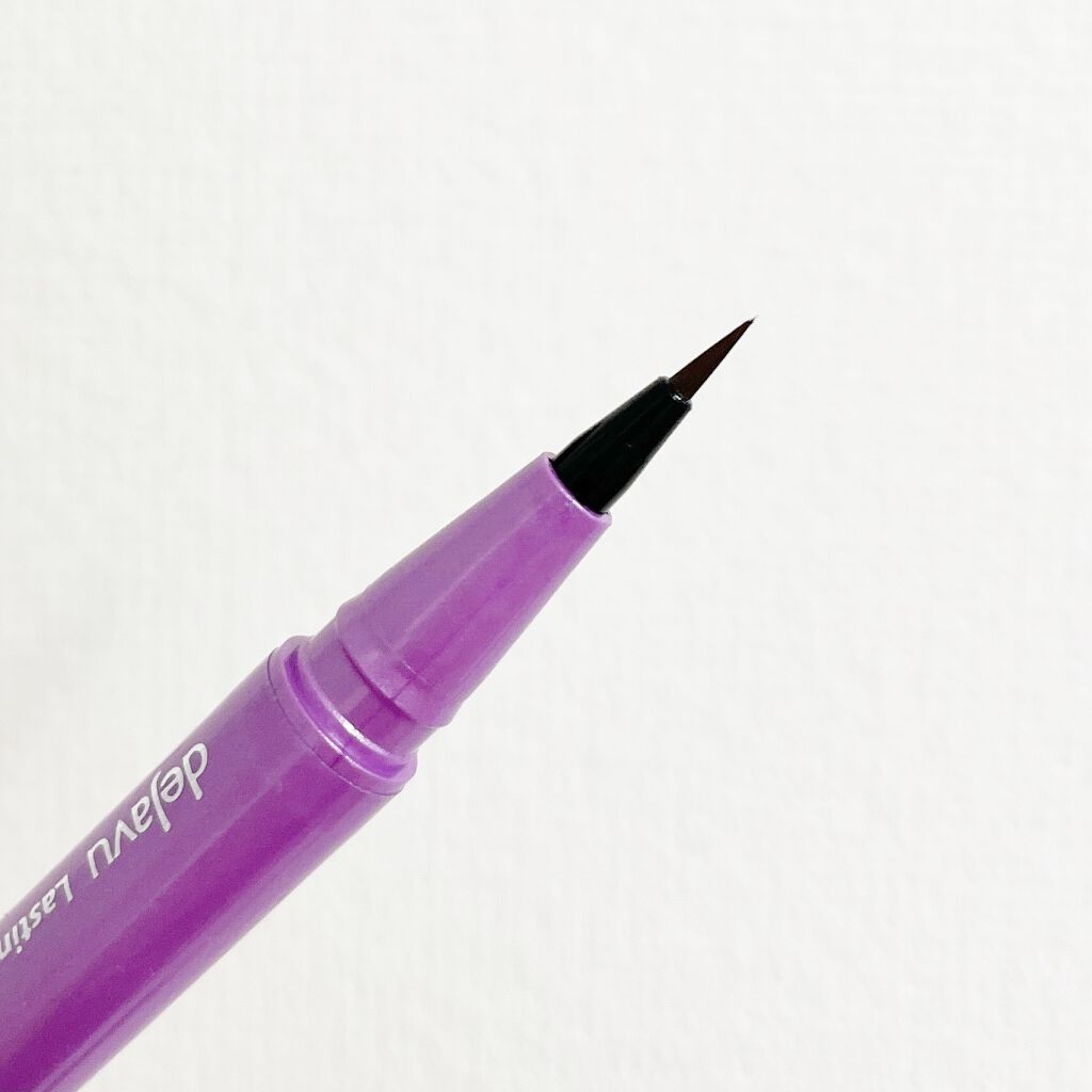 「密着アイライナー」ショート筆リキッド/デジャヴュ/リキッドアイライナーを使ったクチコミ（2枚目）