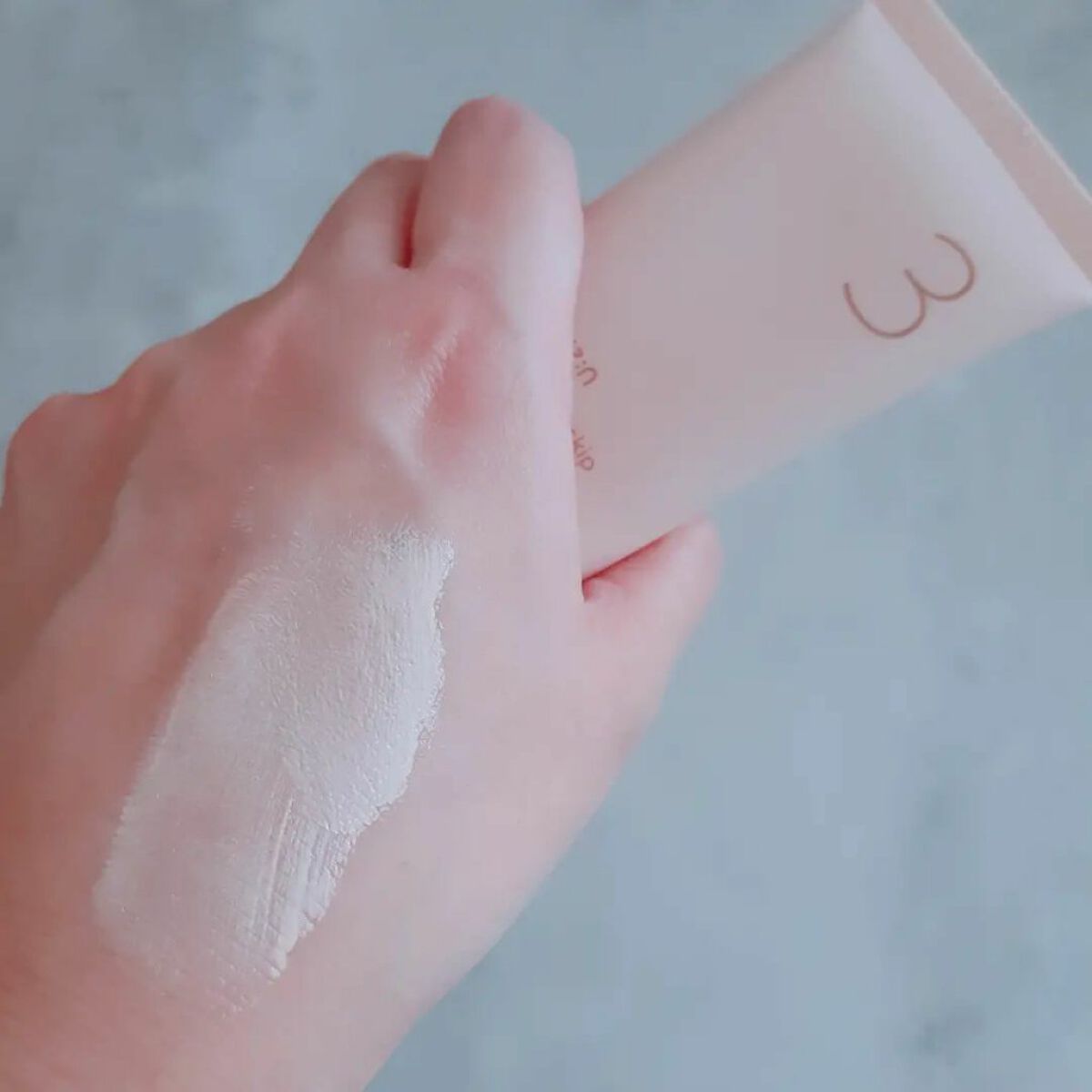 3番 ノーファンデ陶器肌トーンアップクリーム/numbuzin/化粧下地を使ったクチコミ(5枚目)