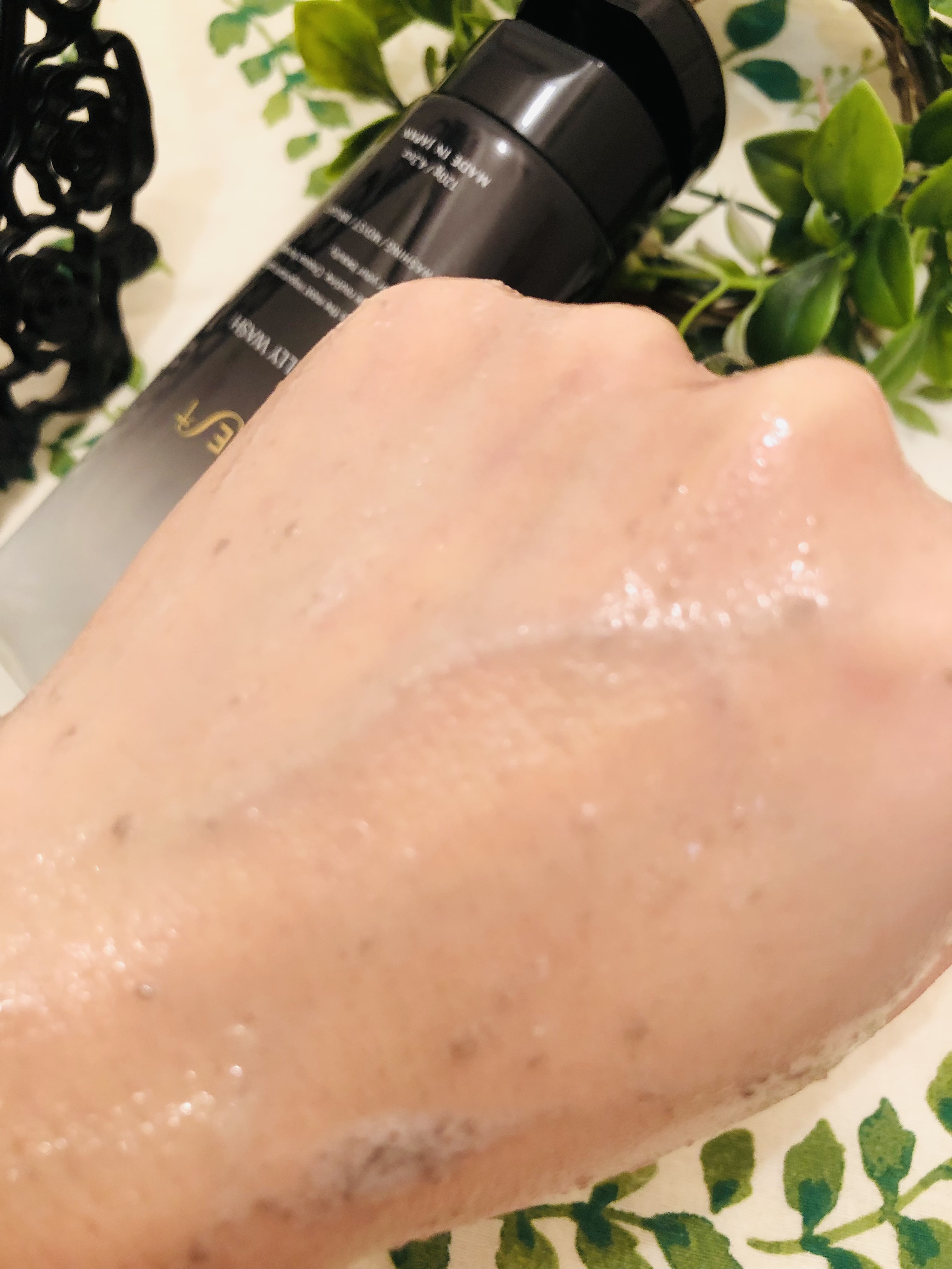 BLACK JELLY WASH（ブラックジェリーウォッシュ）/PLUEST/その他洗顔料を使ったクチコミ（3枚目）