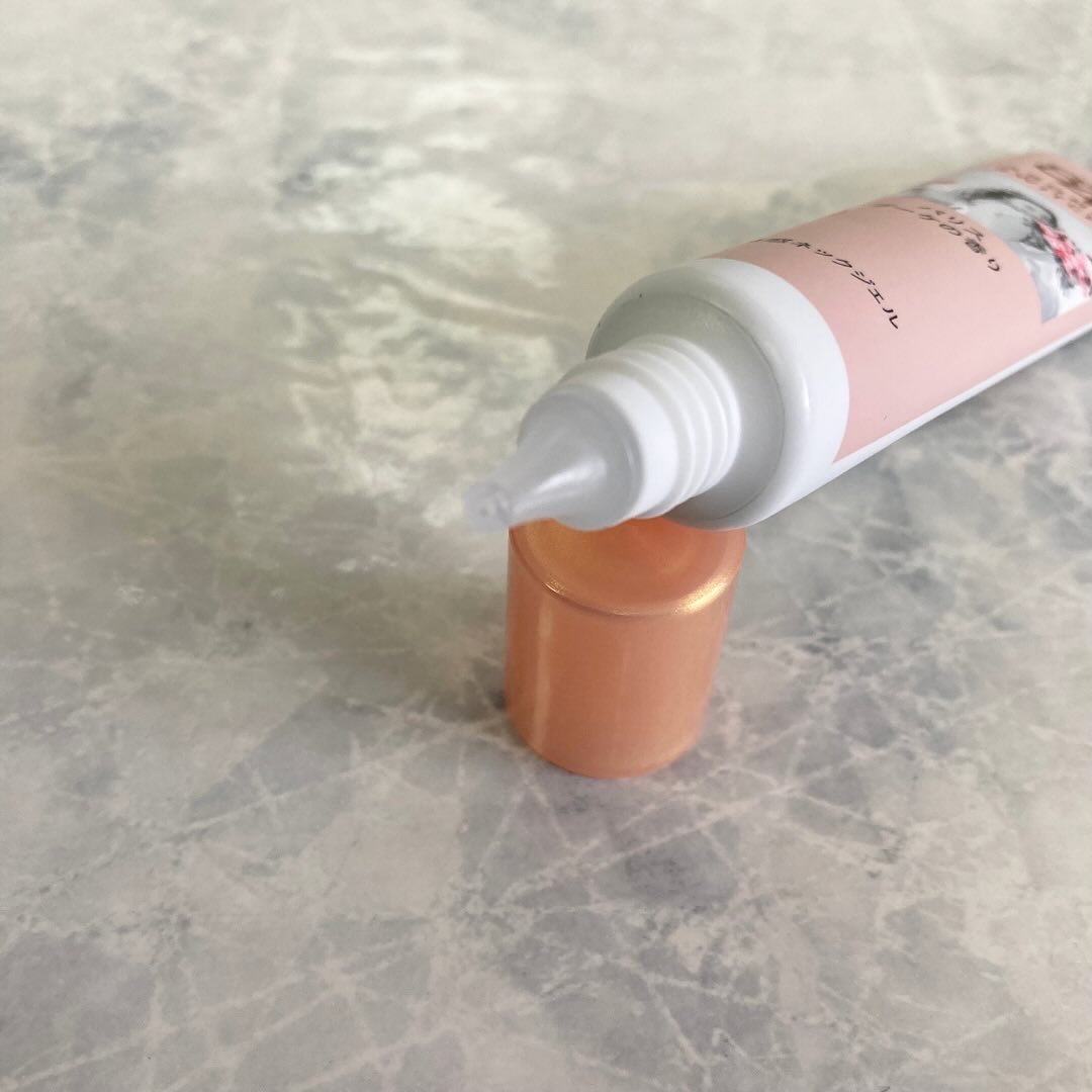 8x4 アロマスイッチ 涼感ネックジェル パリスブーケの香り/８ｘ４/デオドラント・制汗剤を使ったクチコミ（2枚目）