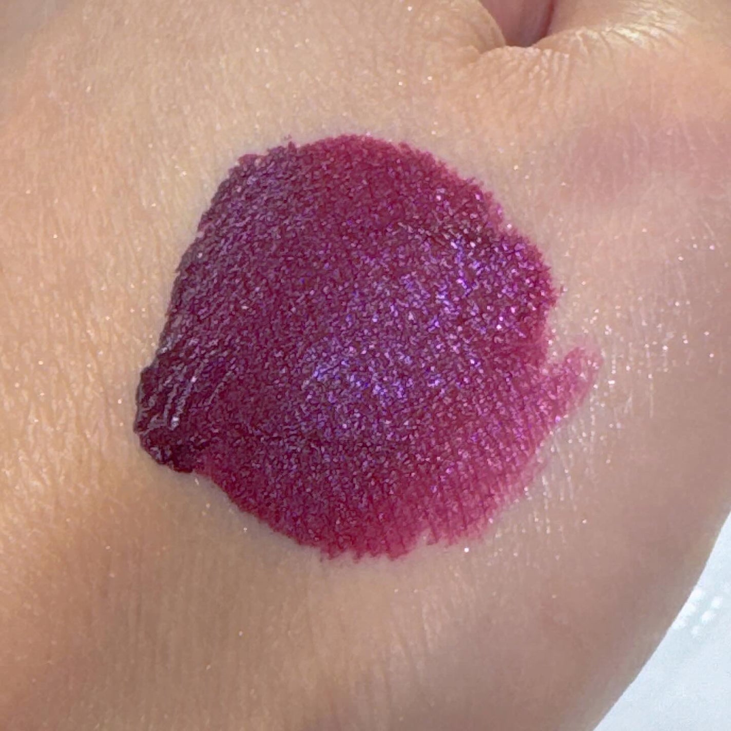 ヘアメイクみどり【YouTube】 on LIPS 「Diorの限定♥️人と被らなくて好き♥️パープル深めでシルバー..」(3枚目)