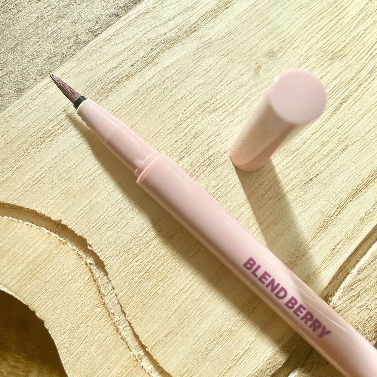 プレイフル リキッドアイライナー/BLEND BERRY/リキッドアイライナーを使ったクチコミ(3枚目)