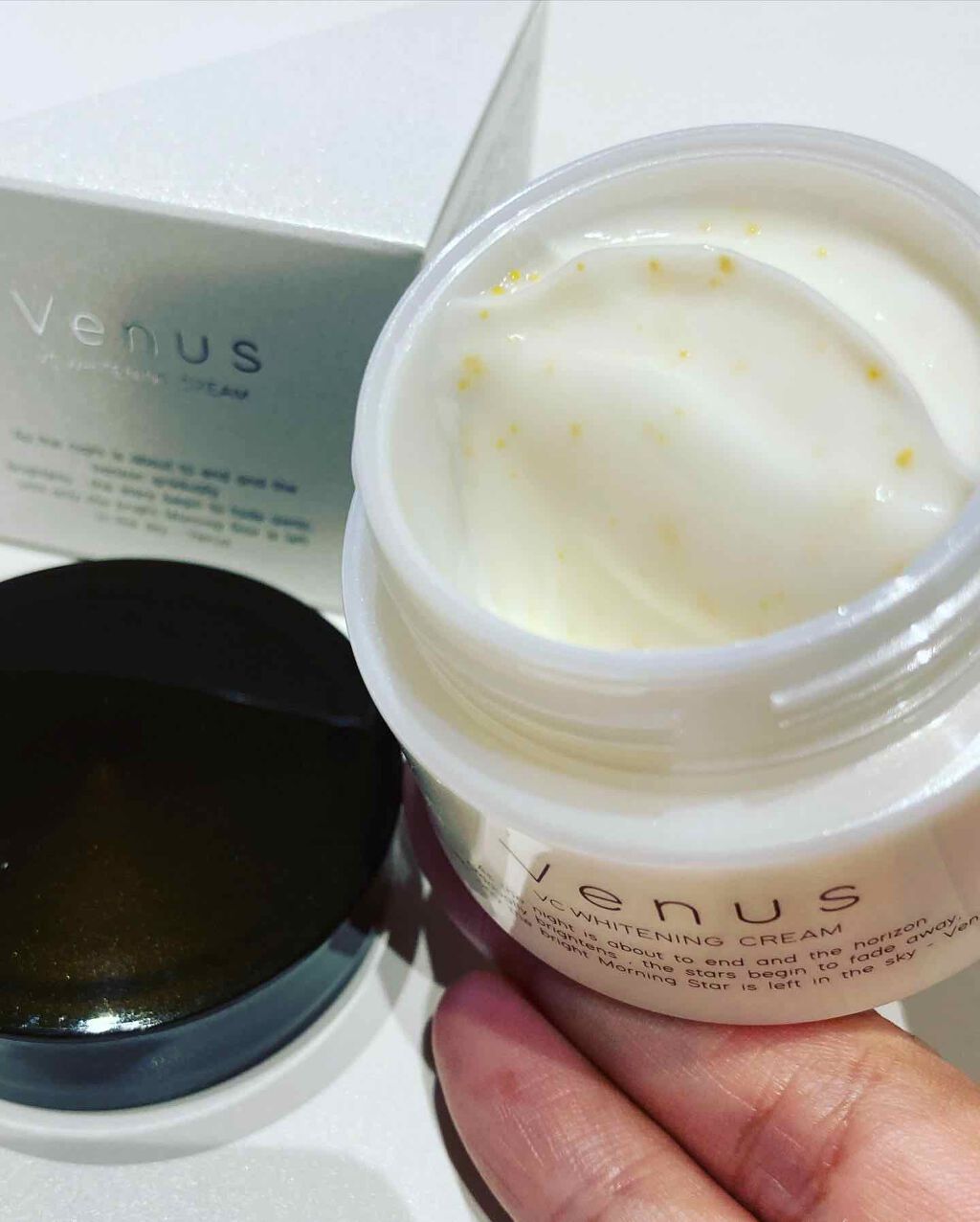 Venus VC WHITENING CREAM/Venus SKIN/フェイスクリームを使ったクチコミ(3枚目)