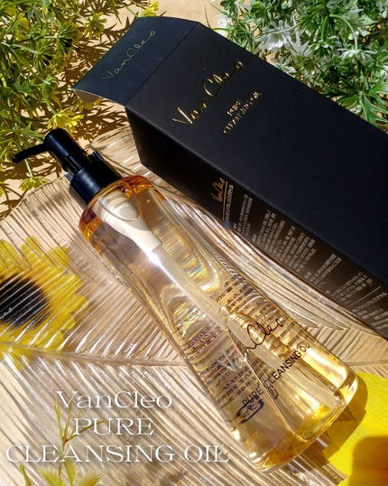 shiny_blush_d1n おぜひめ on LIPS 「🖤【VanCleoPURECLEANSINGOIL】〈バンクレ..」(1枚目)