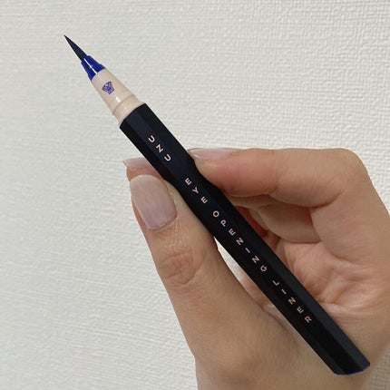 7 SHADES OF BLACK/UZU BY FLOWFUSHI/リキッドアイライナーを使ったクチコミ(4枚目)