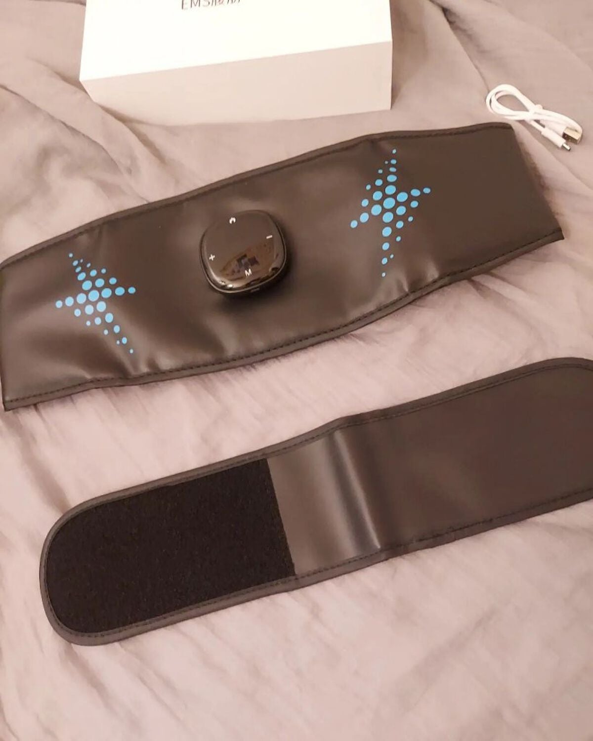 小石川恋【フォロバします】 on LIPS 「商品名:EMS腹筋ベルトブランド:nizmir.𖥧𖥧𖧧˒˒....」(7枚目)