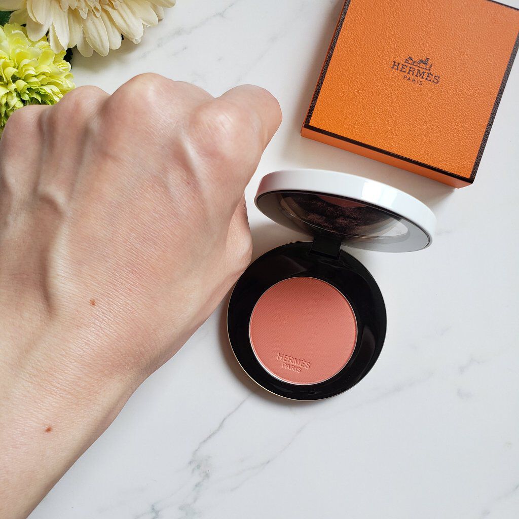 ローズ・エルメス ファー ア ジュ プードル ソワユーズ/エルメス/パウダーチークを使ったクチコミ(2枚目)