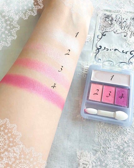 マジョルック(イルミネーター)/MAJOLICA MAJORCA/アイシャドウパレットを使ったクチコミ(4枚目)