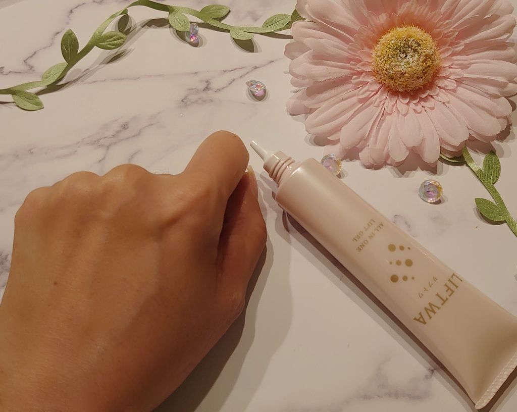 リフトアップオールインワンジェル/LIFTWA(リフトワ)/オールインワン化粧品を使ったクチコミ(4枚目)