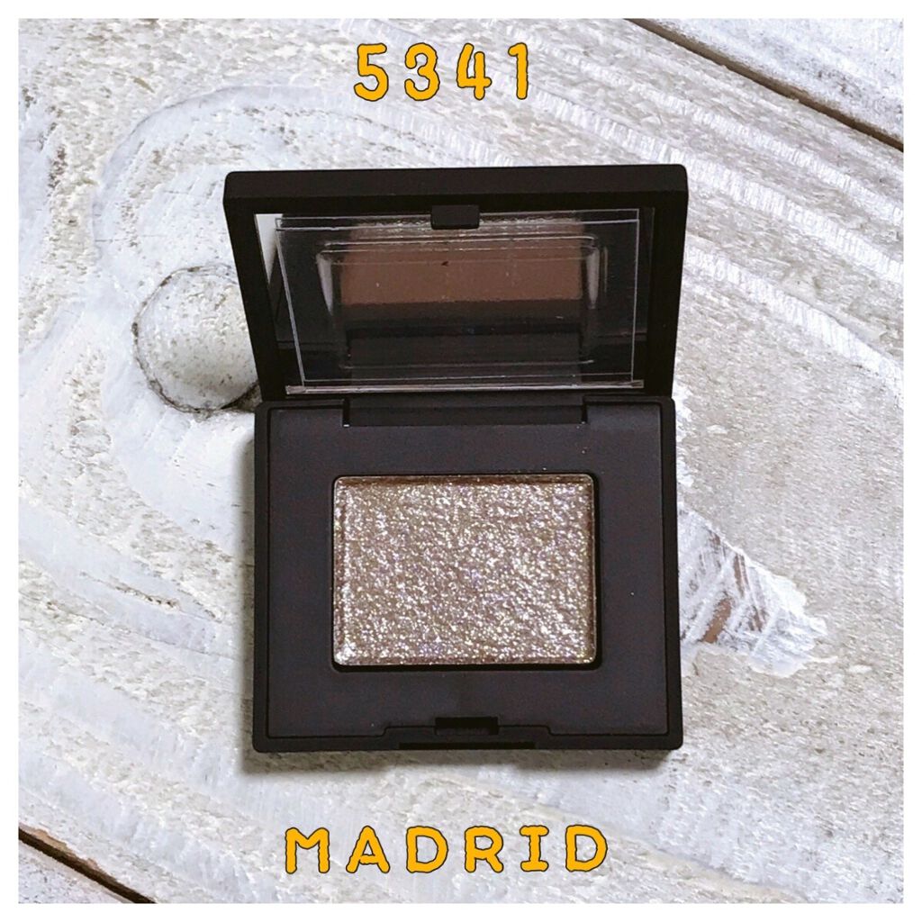 ハードワイヤードアイシャドー/NARS/単色アイシャドウを使ったクチコミ（2枚目）