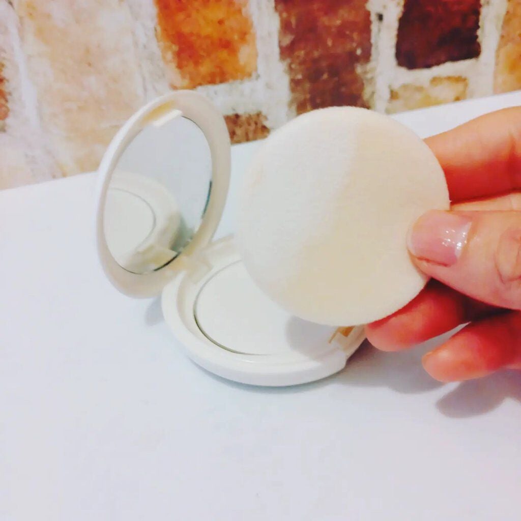 アクメディカ 薬用 フェイスパウダー クリア N/ナリスアップ/プレストパウダーを使ったクチコミ(5枚目)