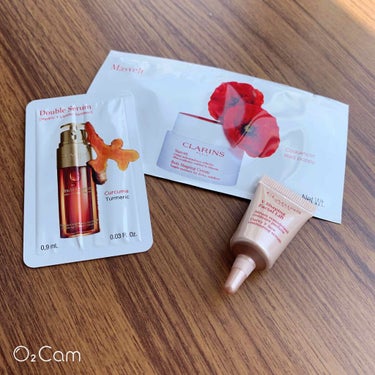 コンフォート リップオイル インテンス/CLARINS/リップグロスを使ったクチコミ（3枚目）