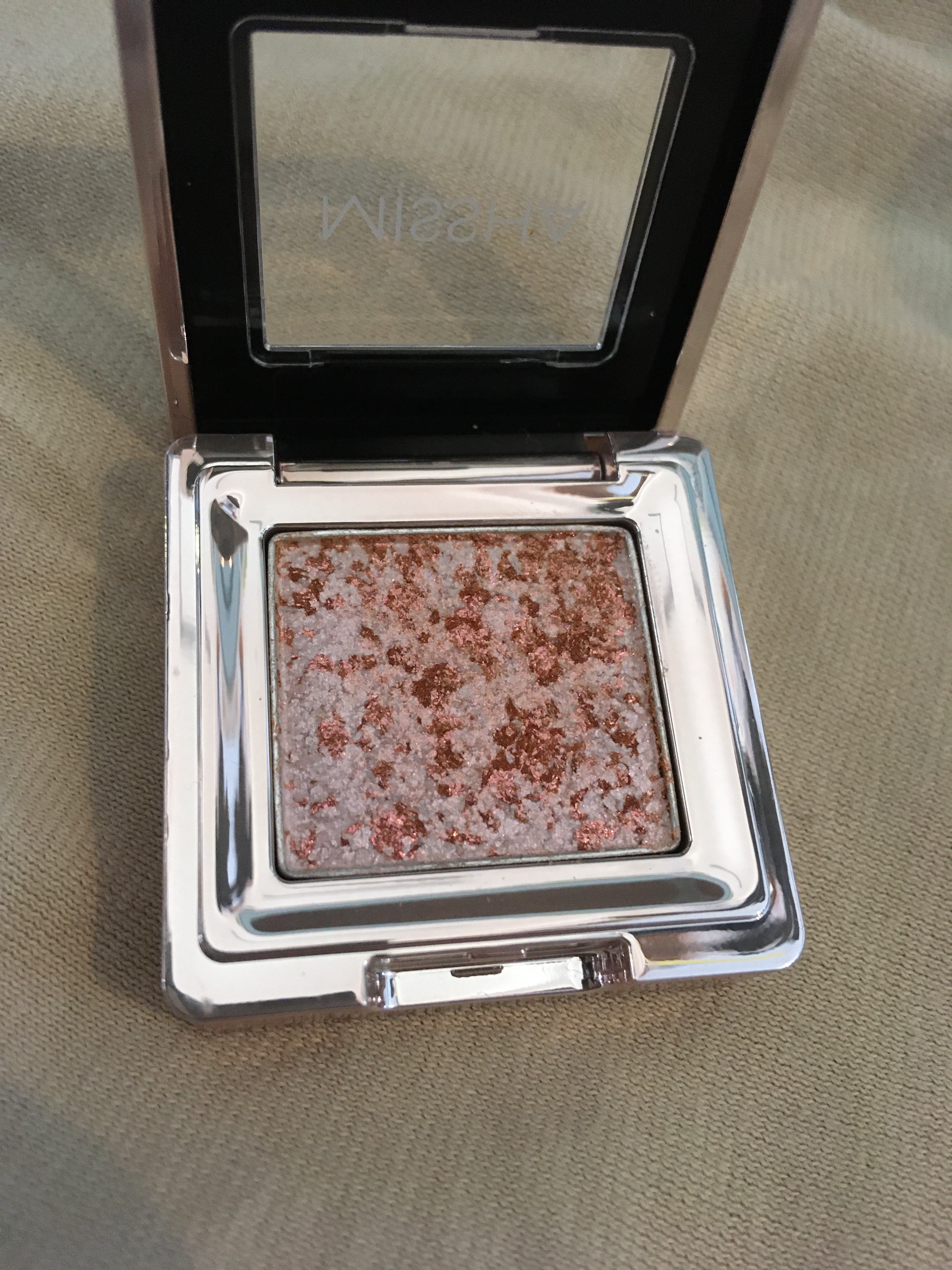 グリッタープリズム シャドウ/MISSHA/グリッターを使ったクチコミ（1枚目）