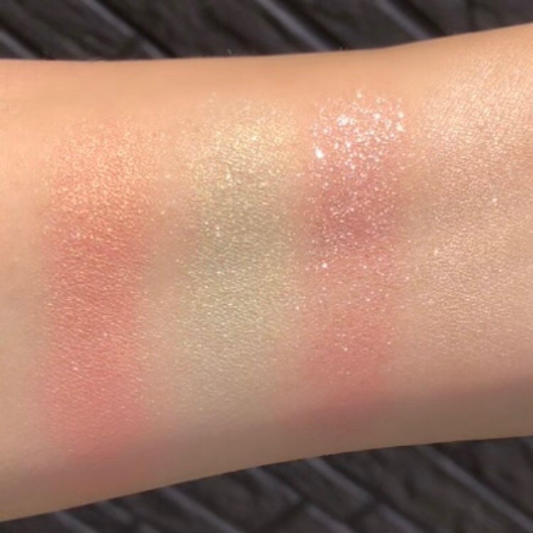 マルチカラーバリエーション トゥインクル TW04/チャコット・コスメティクス/単色アイシャドウを使ったクチコミ（3枚目）