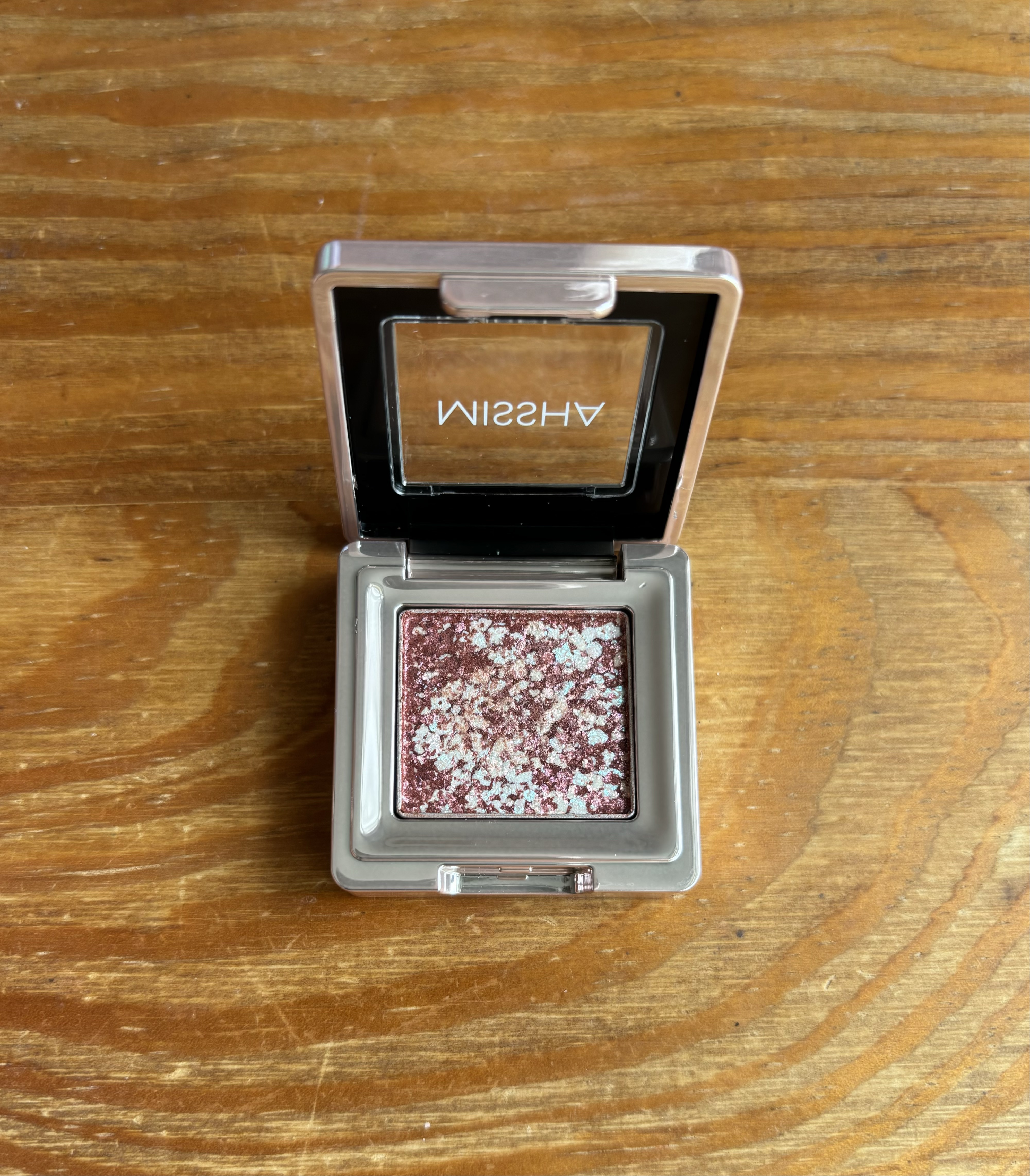 グリッタープリズム シャドウ/MISSHA/グリッターを使ったクチコミ（2枚目）