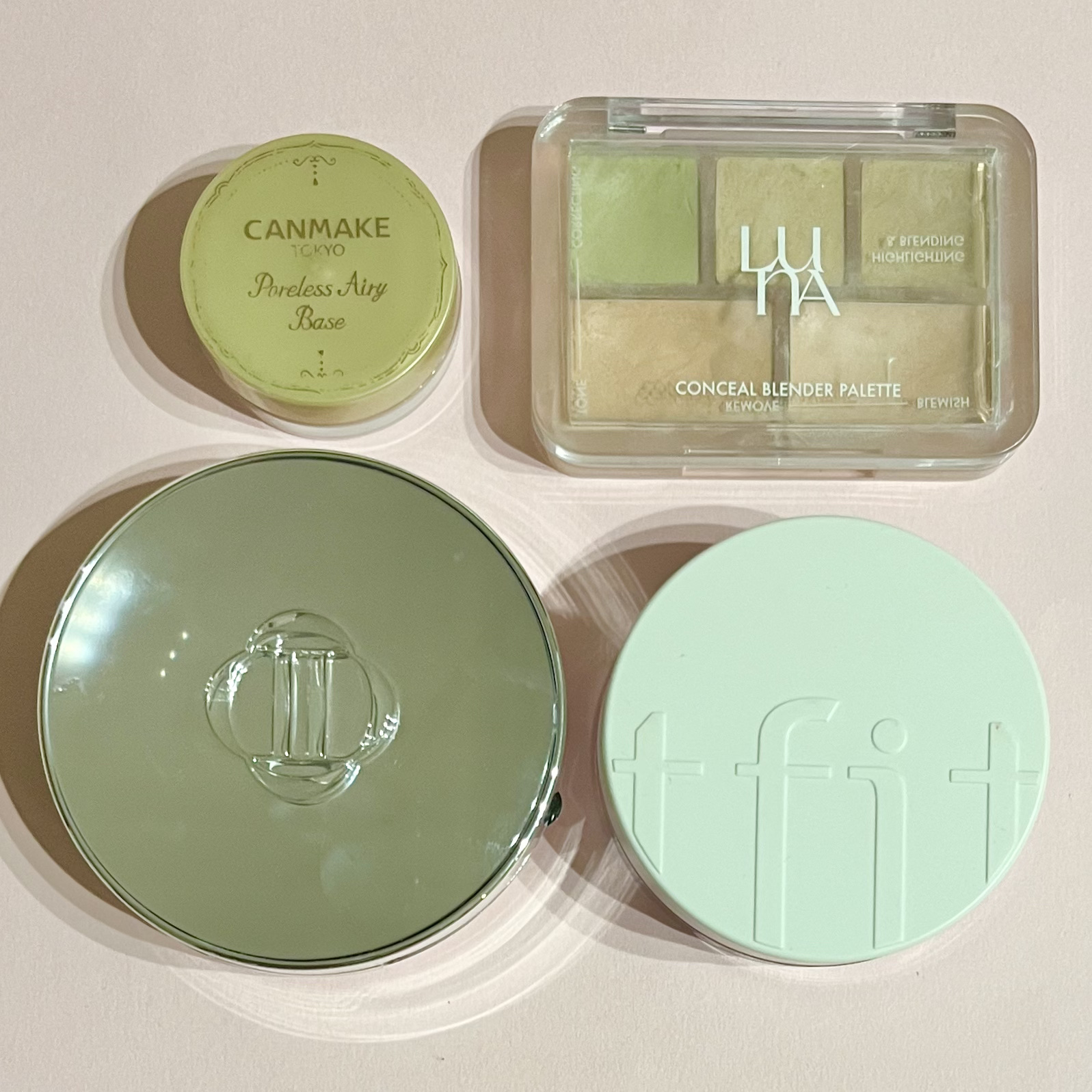 ポアレスエアリーベース/キャンメイク/化粧下地を使ったクチコミ（2枚目）