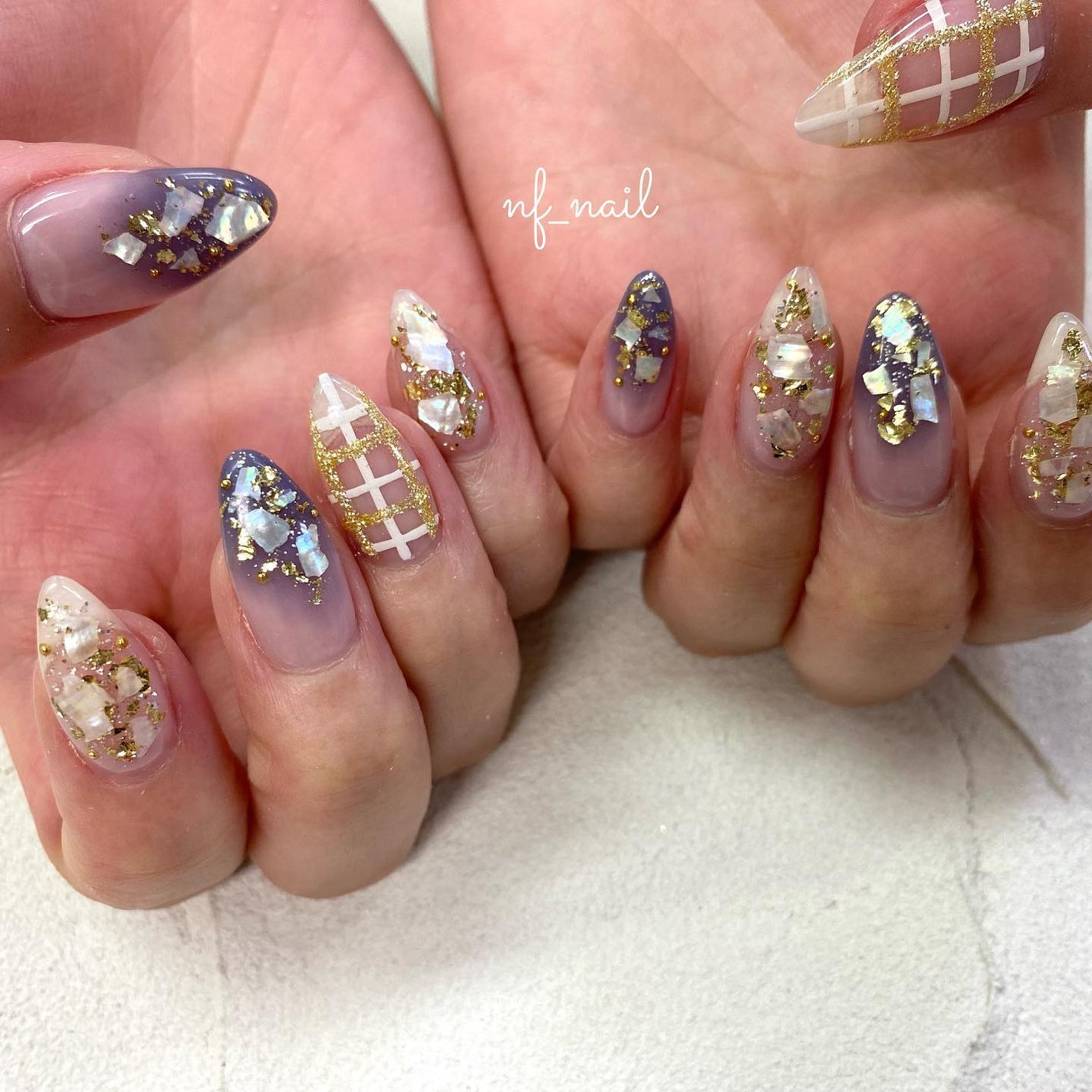 Natsumi◎nailist on LIPS 「nuance.キラキラシェルネイル🐚✨.#ネイル#ネイルデサ..」(2枚目)