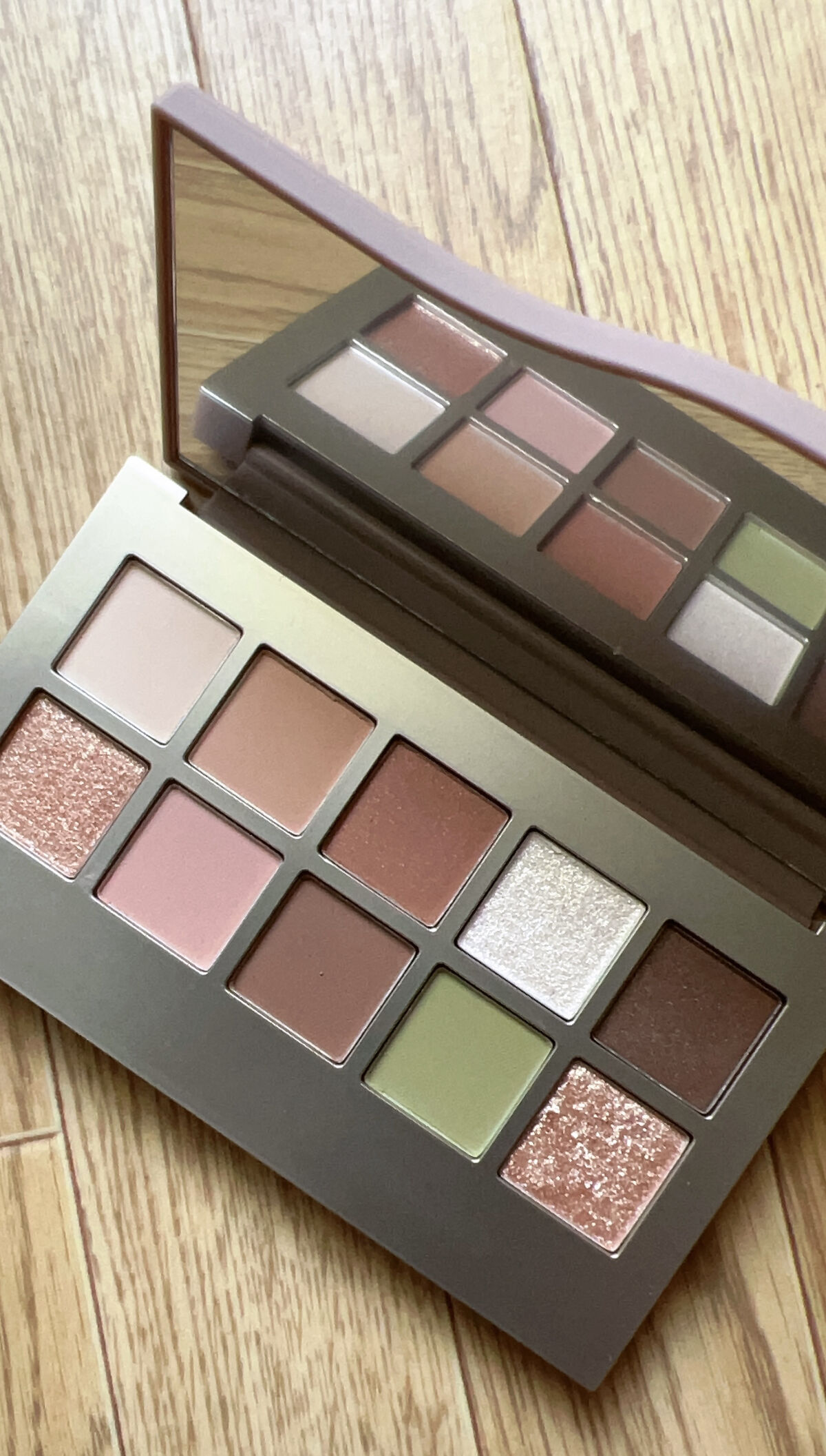 ニューデップスアイシャドウパレット/hince/アイシャドウパレットを使ったクチコミ（2枚目）