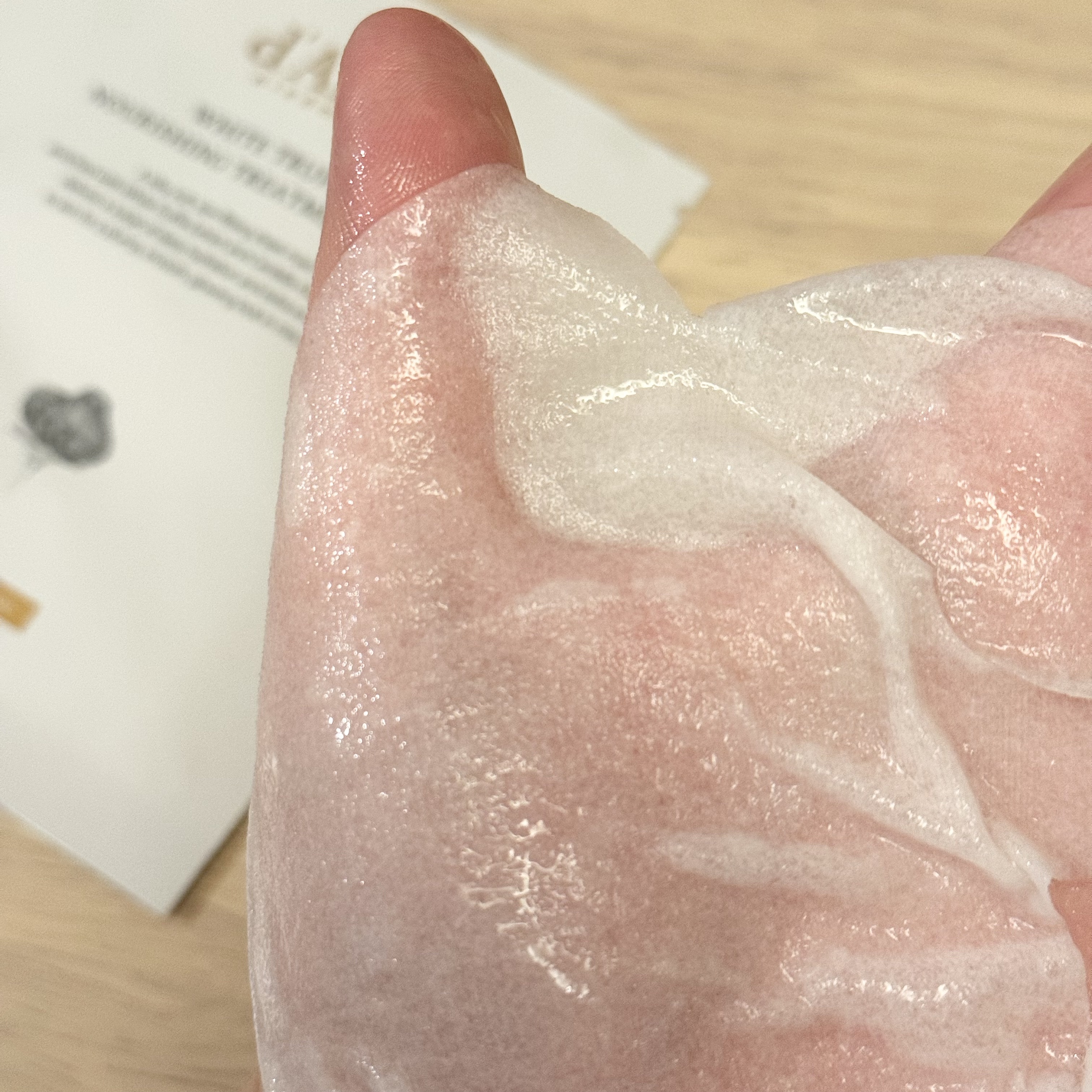 ホワイトトリュフナリシングトリートメントマスク/ダルバ/シートマスク・パックを使ったクチコミ（2枚目）