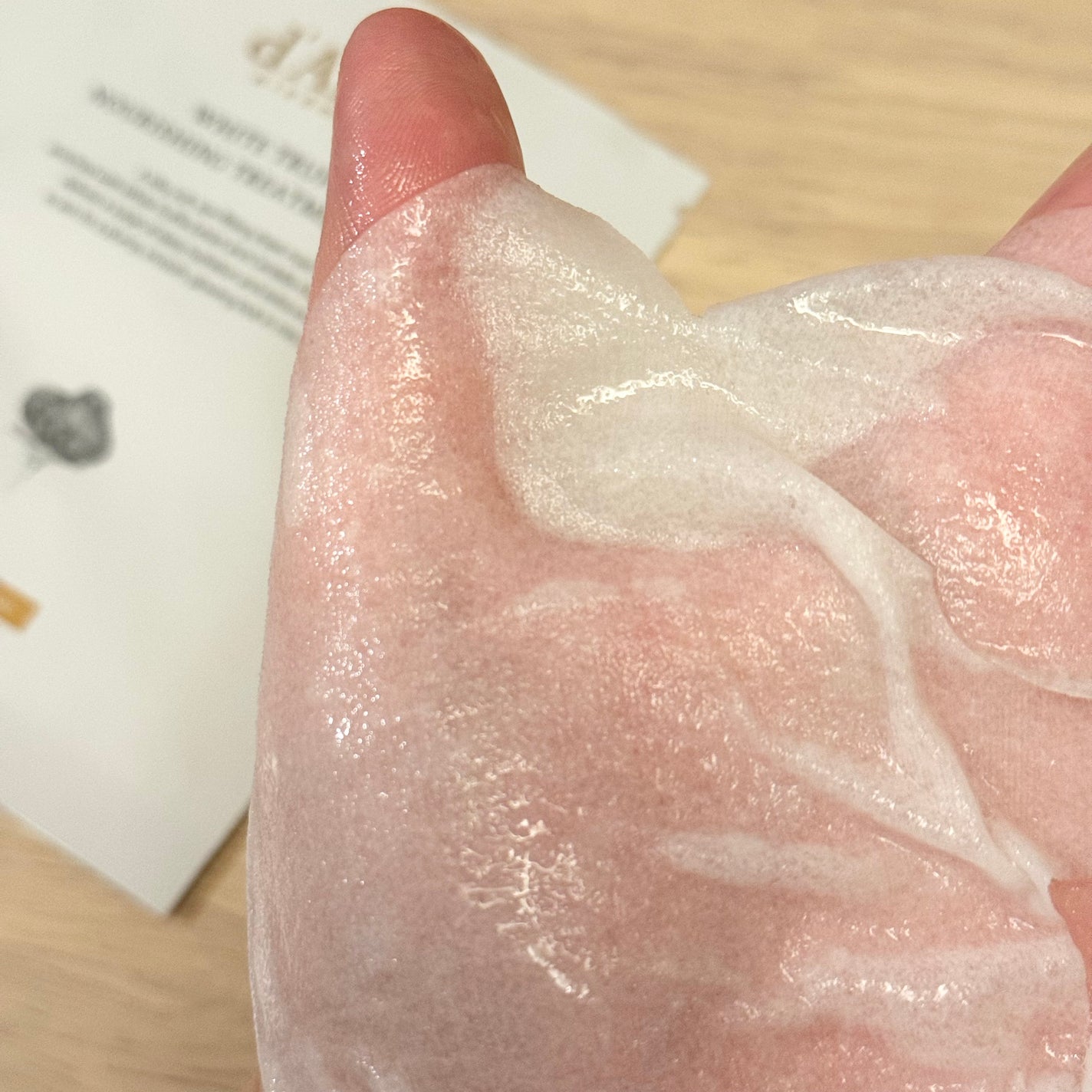 ホワイトトリュフナリシングトリートメントマスク/ダルバ/シートマスク・パックを使ったクチコミ(2枚目)