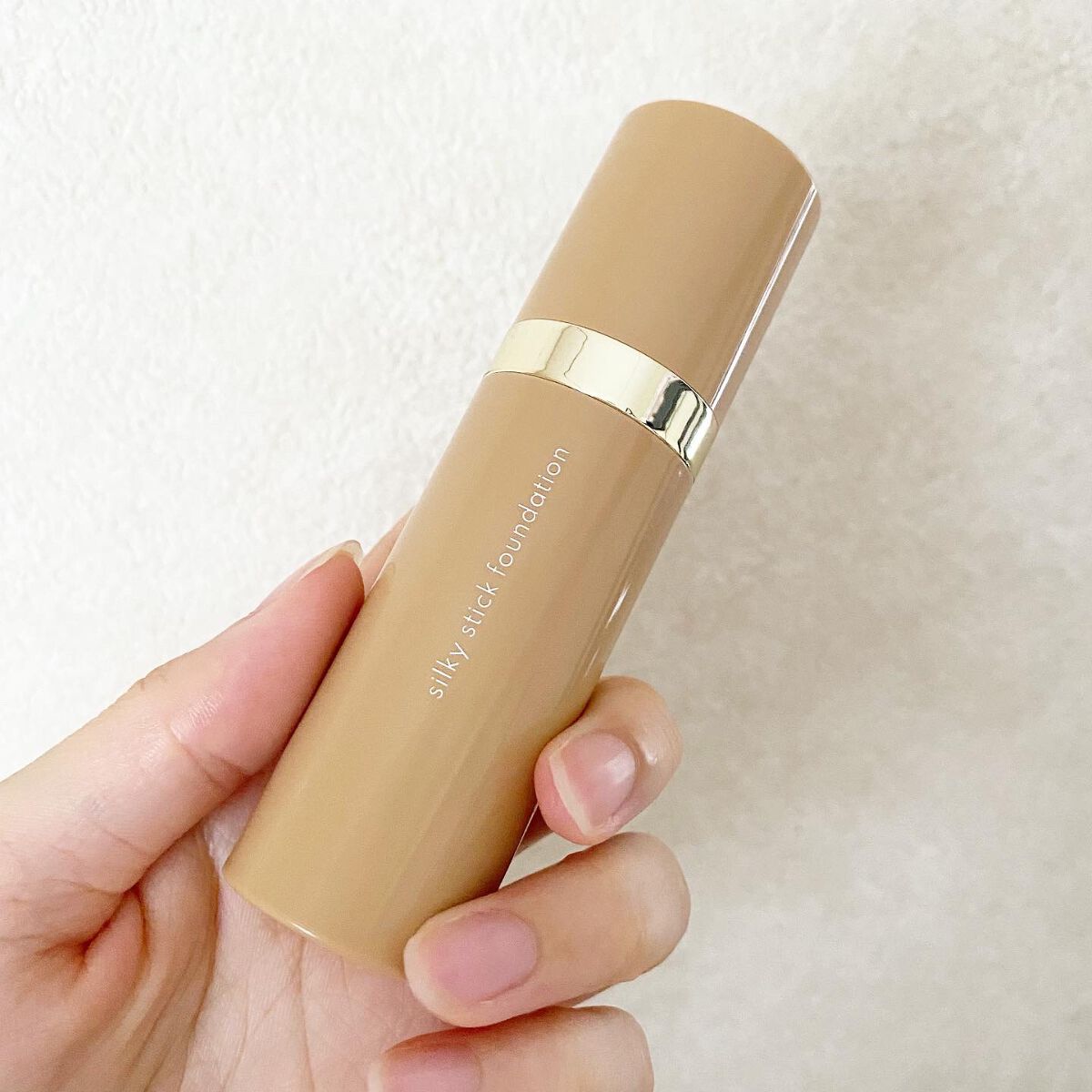 ちゃの on LIPS 「『シルキースティックファンデーション』.美しい素肌をメイクする..」(5枚目)