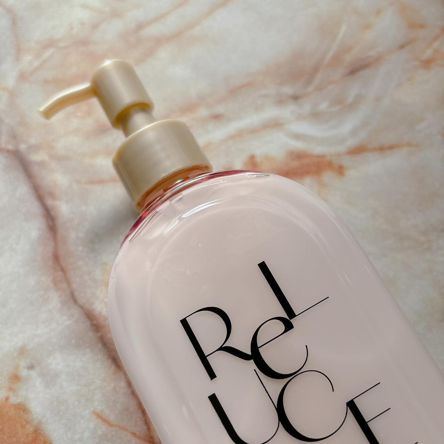 リルーチェ スキンミルクローション シャイニーフリージア/コスメテックスローランド/ボディローションを使ったクチコミ(2枚目)