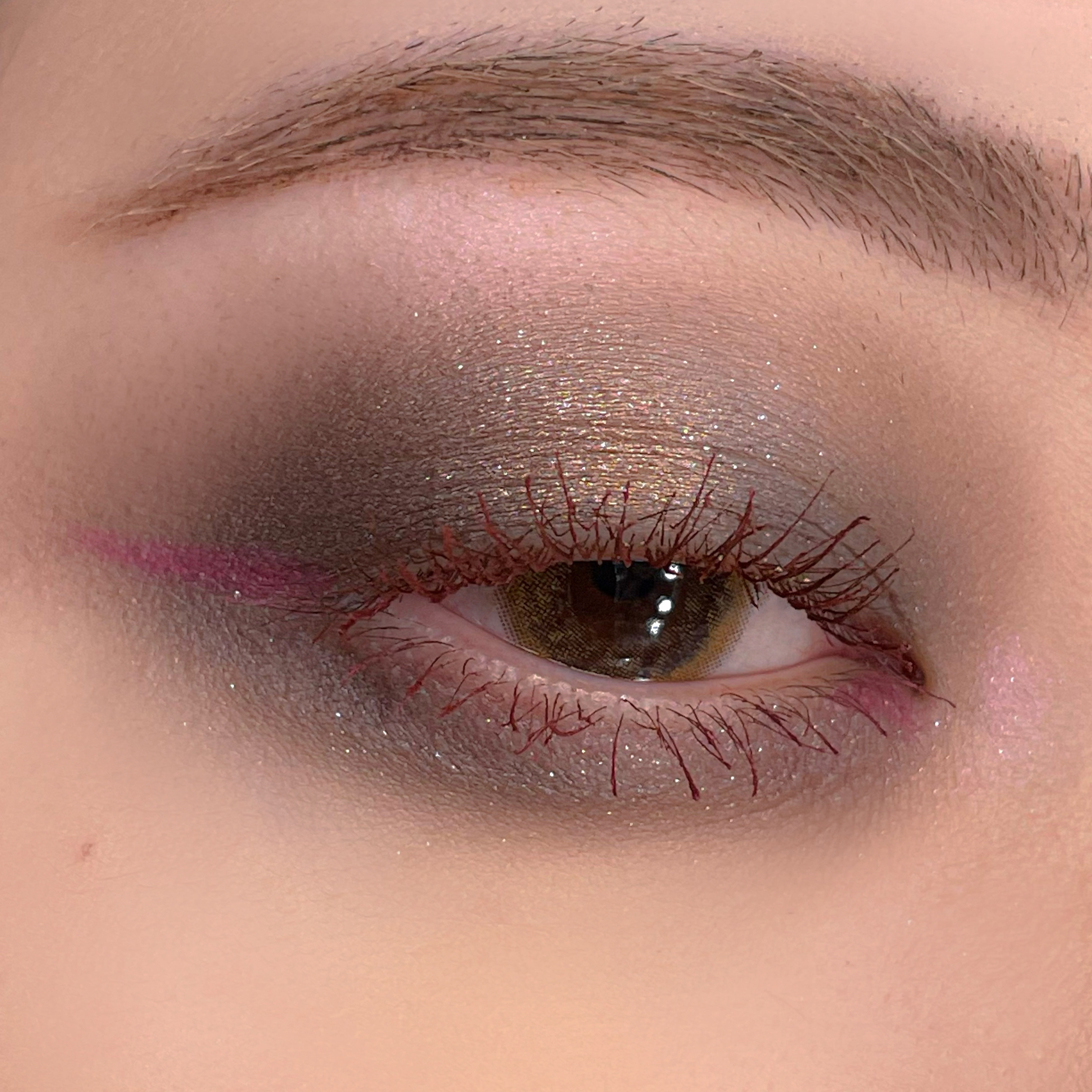 space age highlighter/Kaleidos Makeup/パウダーハイライトを使ったクチコミ（1枚目）