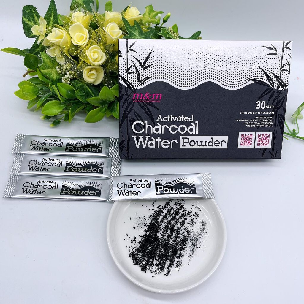 AKANE on LIPS 「チャコールウォーターパウダー(30本)✨いくつか大好きな物があ..」(1枚目)