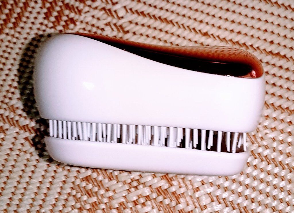 コンパクトスタイラー/TANGLE TEEZER/ヘアブラシを使ったクチコミ（3枚目）