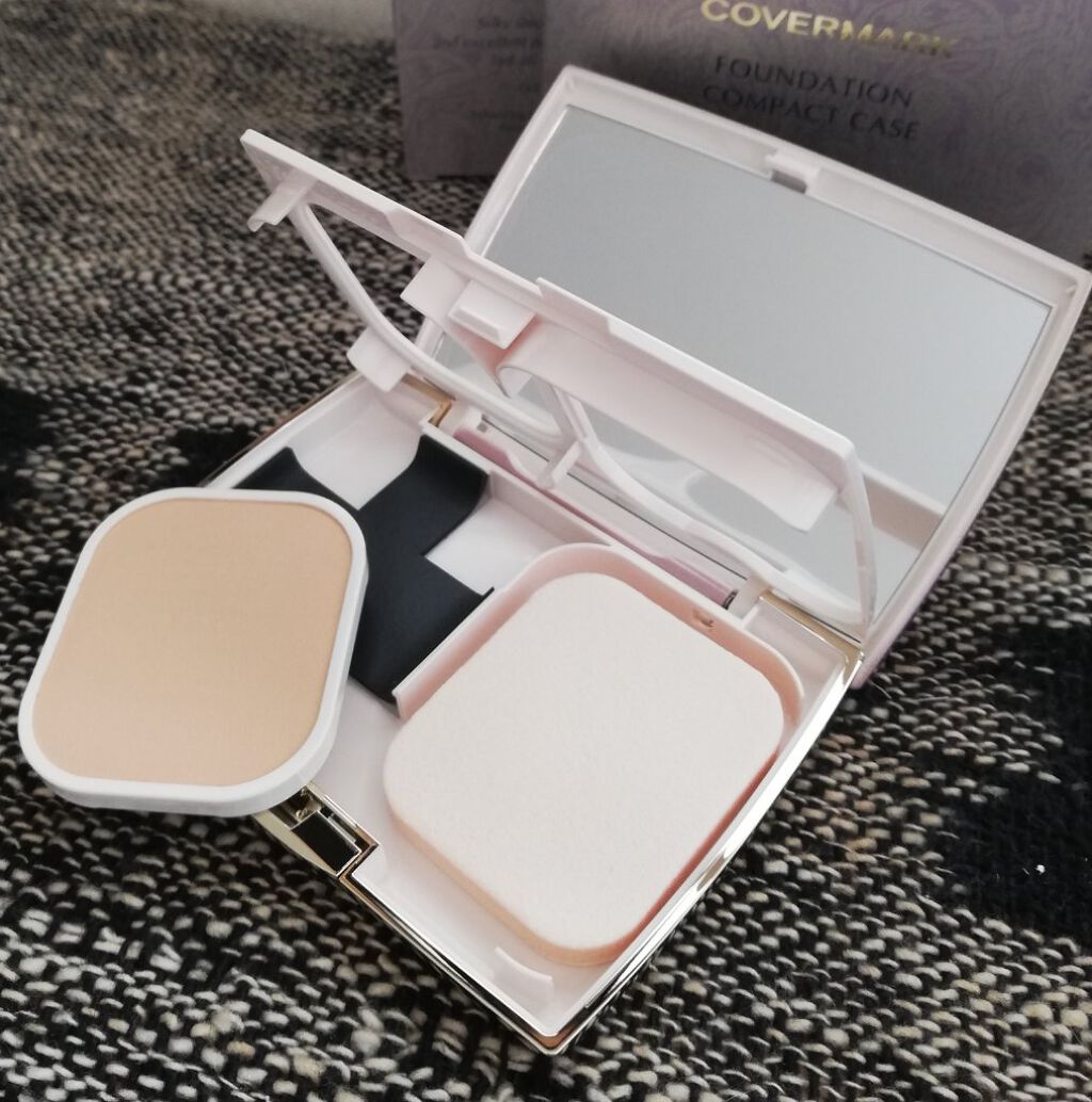 シルキー フィット/COVERMARK/パウダーファンデーションを使ったクチコミ(3枚目)