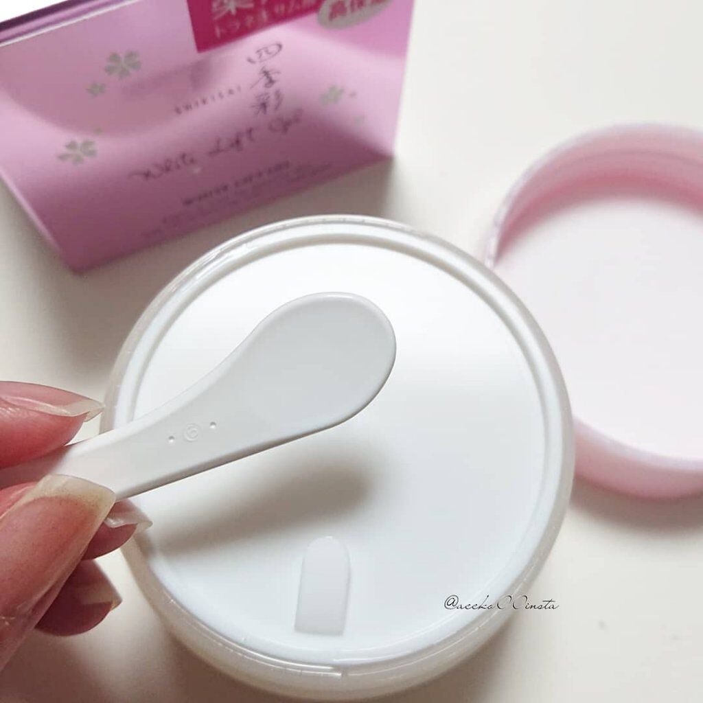 ホワイトリフトジェル/四季彩/オールインワン化粧品を使ったクチコミ(2枚目)