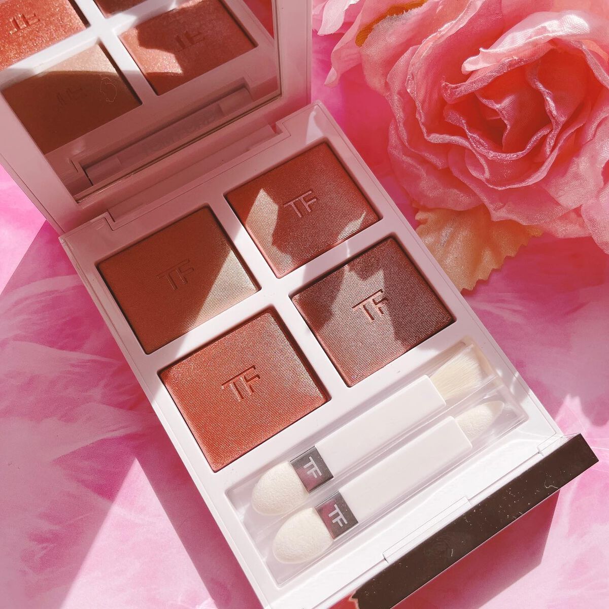 ソレイユ アイ カラー クォード 01N/TOM FORD BEAUTY/アイシャドウパレットを使ったクチコミ（2枚目）