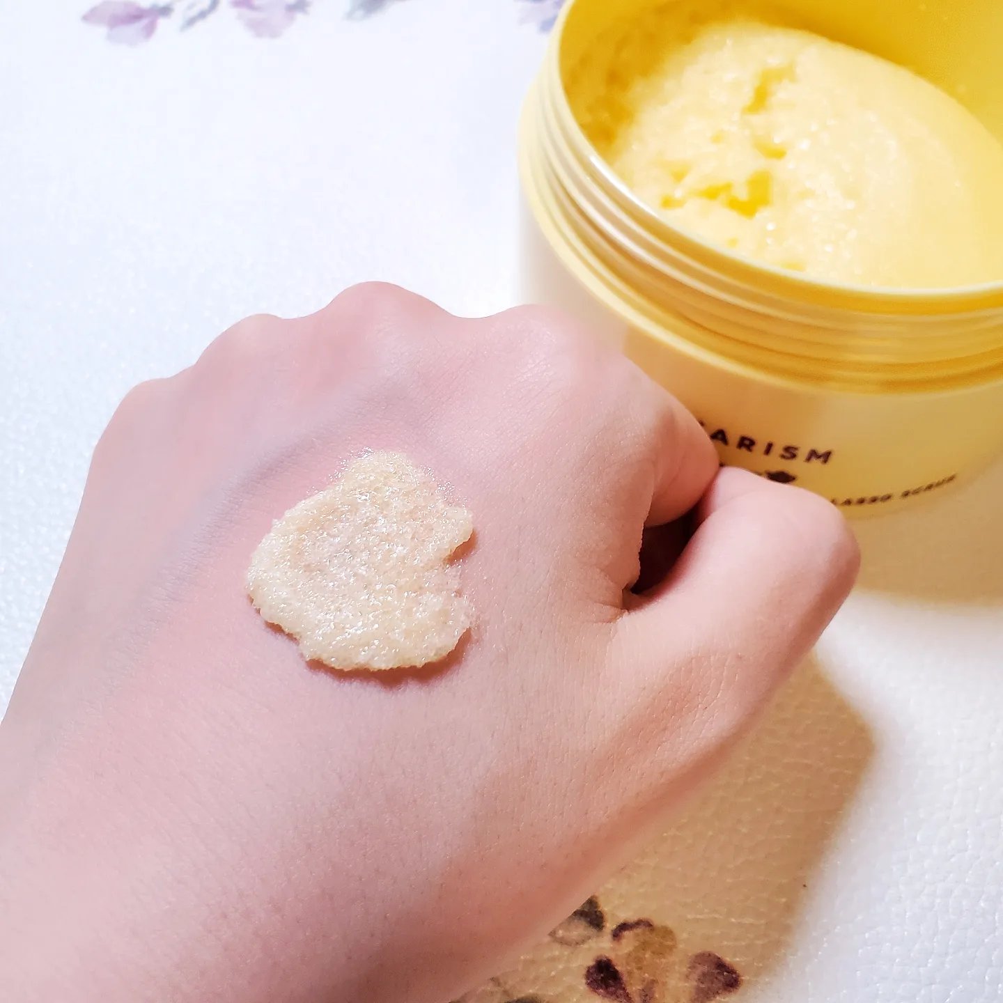 Q+Me スウィートボムタラソスクラブレモンティーの香り/AGARISM/バストケア・ヒップケアを使ったクチコミ（3枚目）